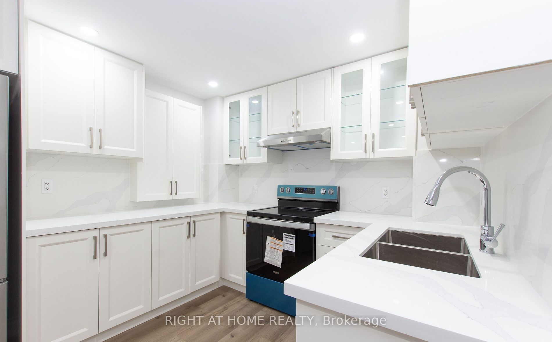 1112 Solomon Court Bsmt, Milton, ON L9T 8H1 photo 5