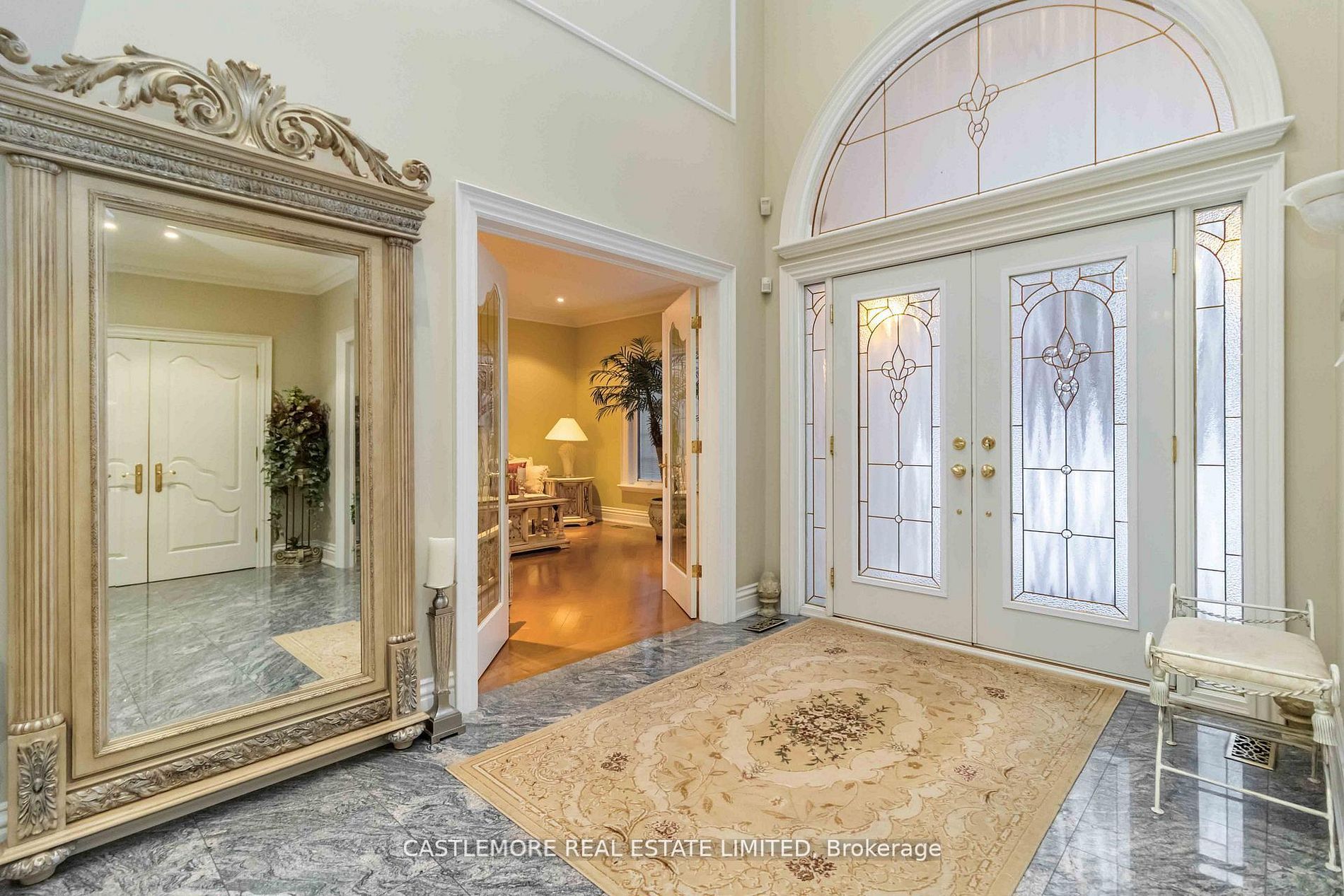 2444 hensall Road, Mississauga, ON L5A 2T2 photo 5