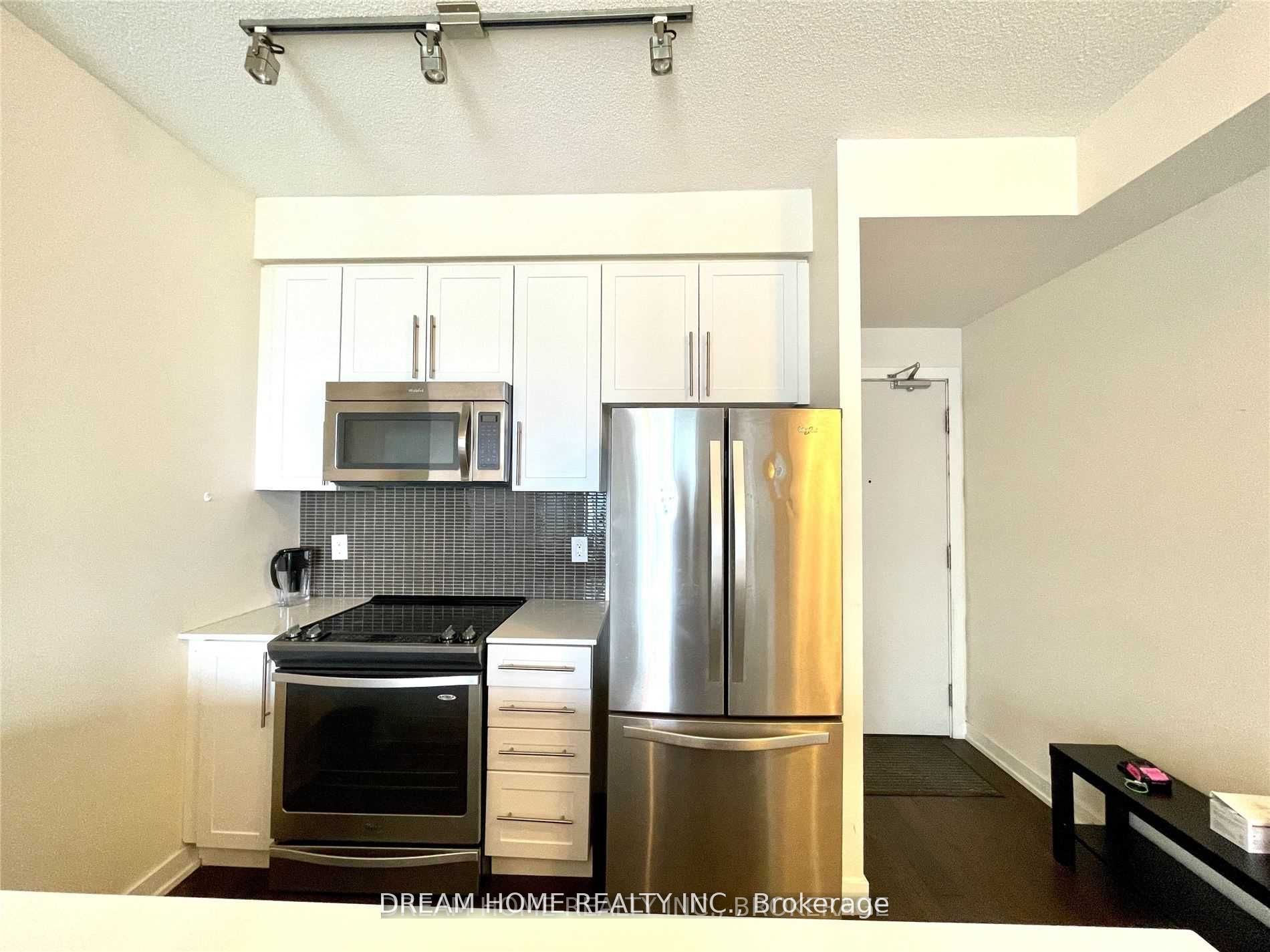4011 Brickstone Mews 4003, Mississauga, ON L5B 0J7 photo 2