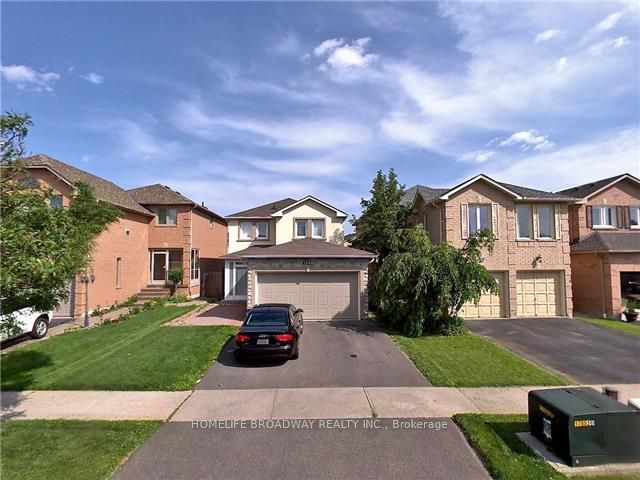 1240 Bantham Street, Mississauga, ON L5V 1Y8