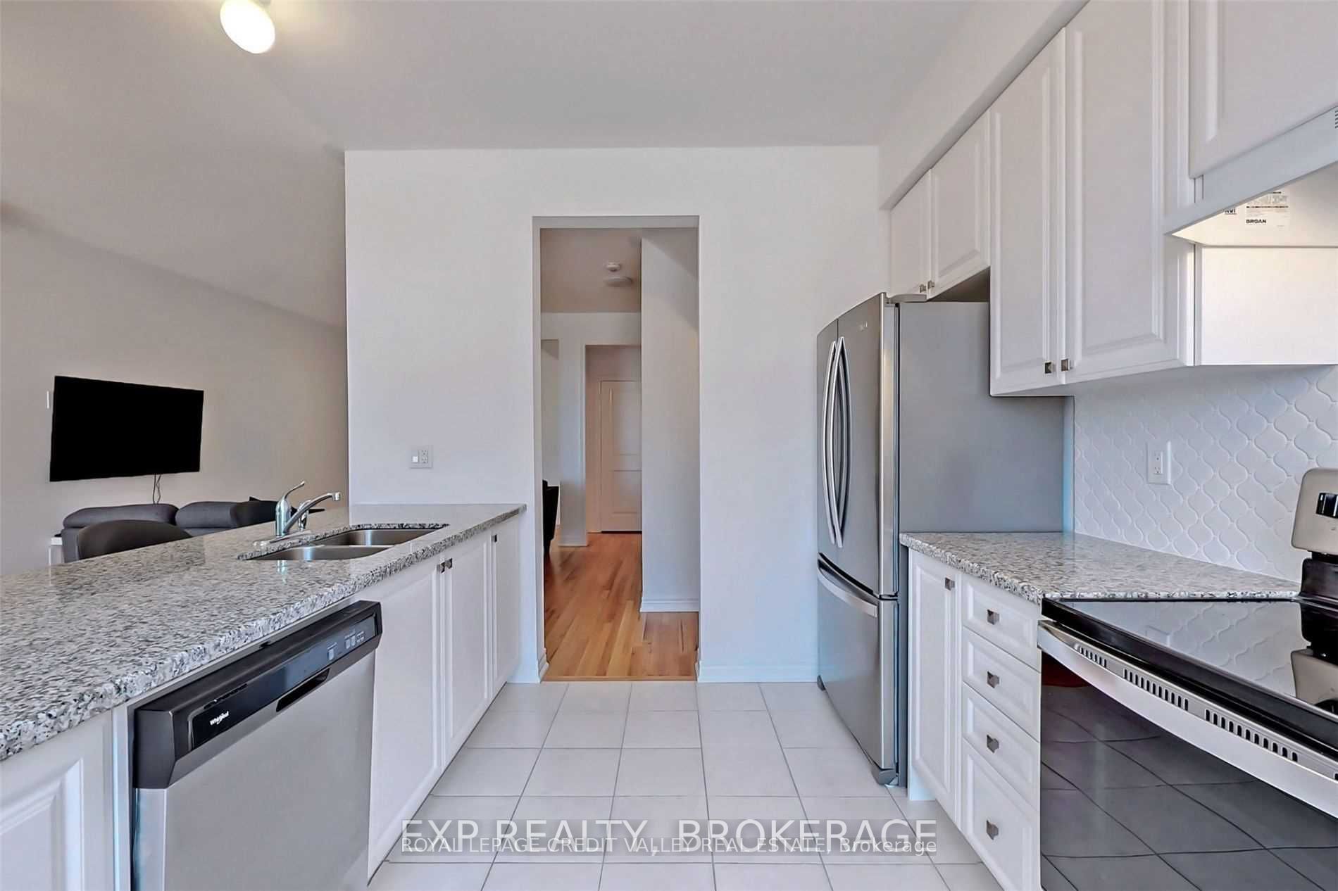 4 Haymarket Drive, Brampton, ON L4A 5C3 photo 5