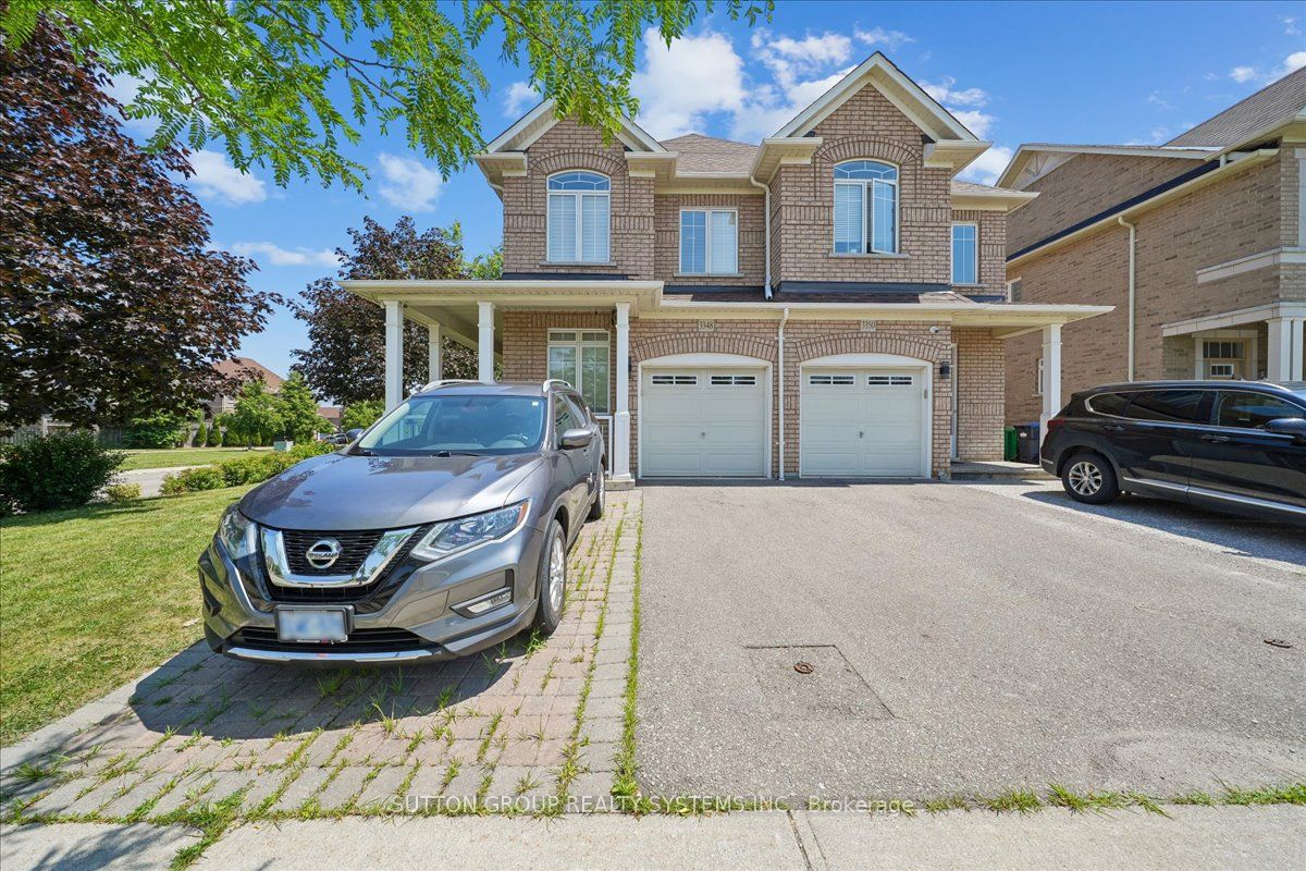 3348 Sunlight Street, Mississauga, ON L5M 0G8 photo 2