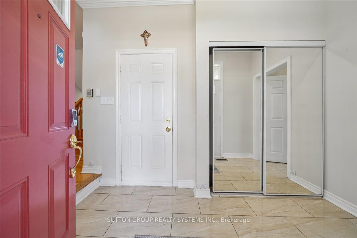 3348 Sunlight Street, Mississauga, ON L5M 0G8 photo 3