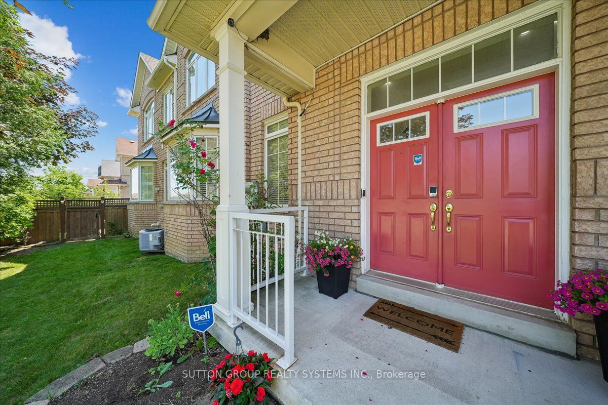 3348 Sunlight Street, Mississauga, ON L5M 0G8 photo 4