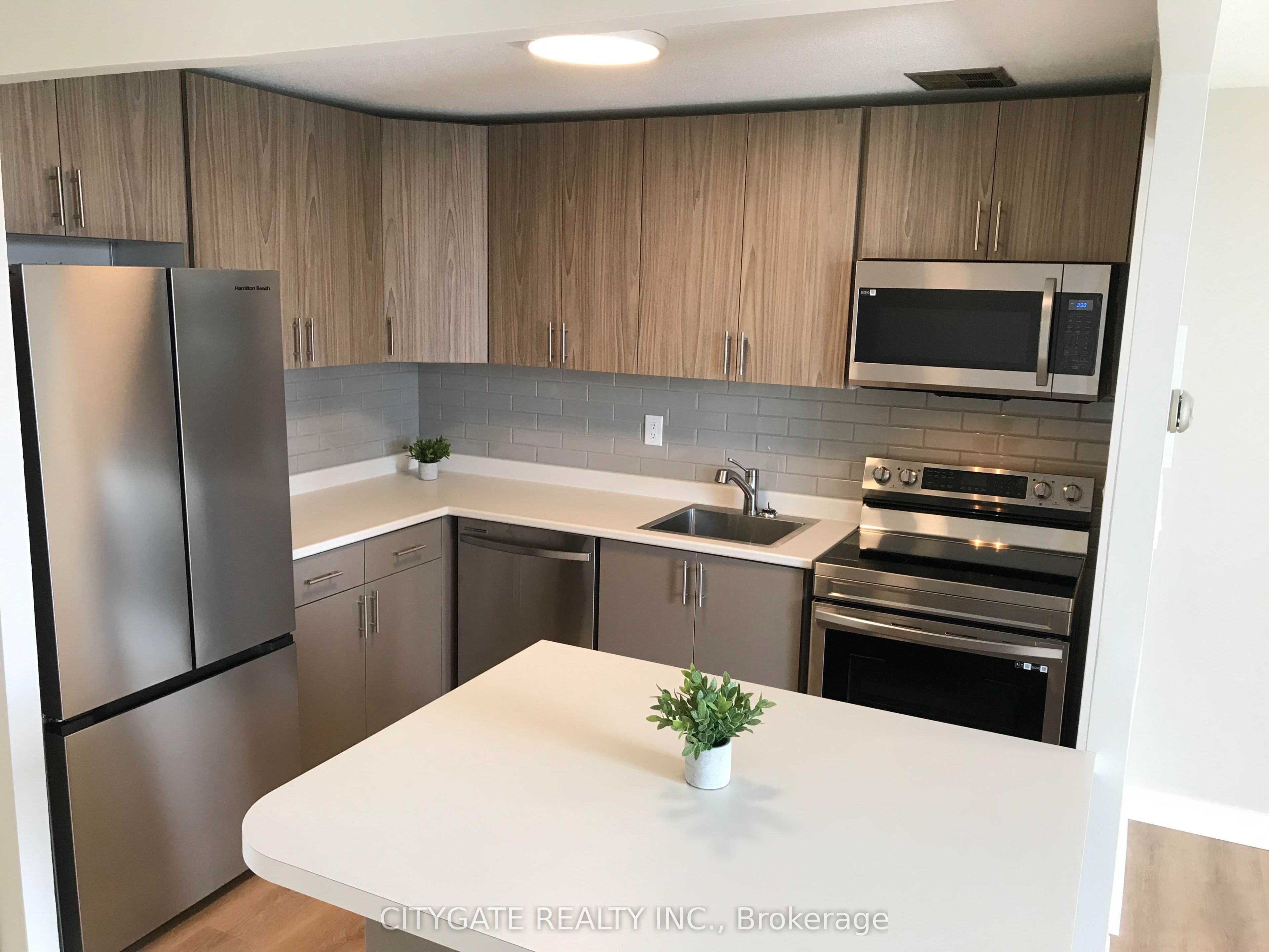 1100 Caven Street PH 10, Mississauga, ON L5G 4N3 photo 2