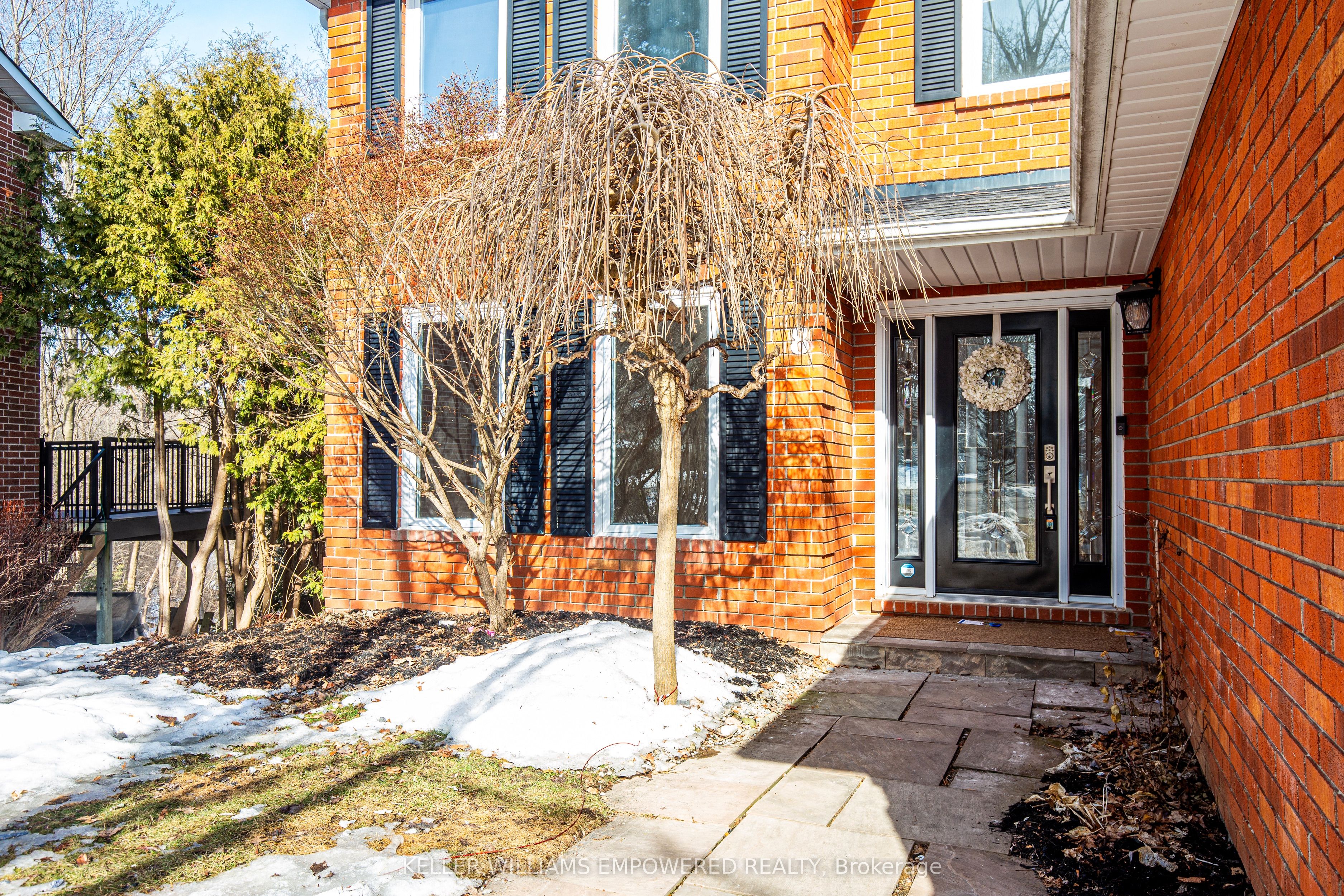 8 Grace Court Main, Caledon, ON L7E 3Z7 photo 2