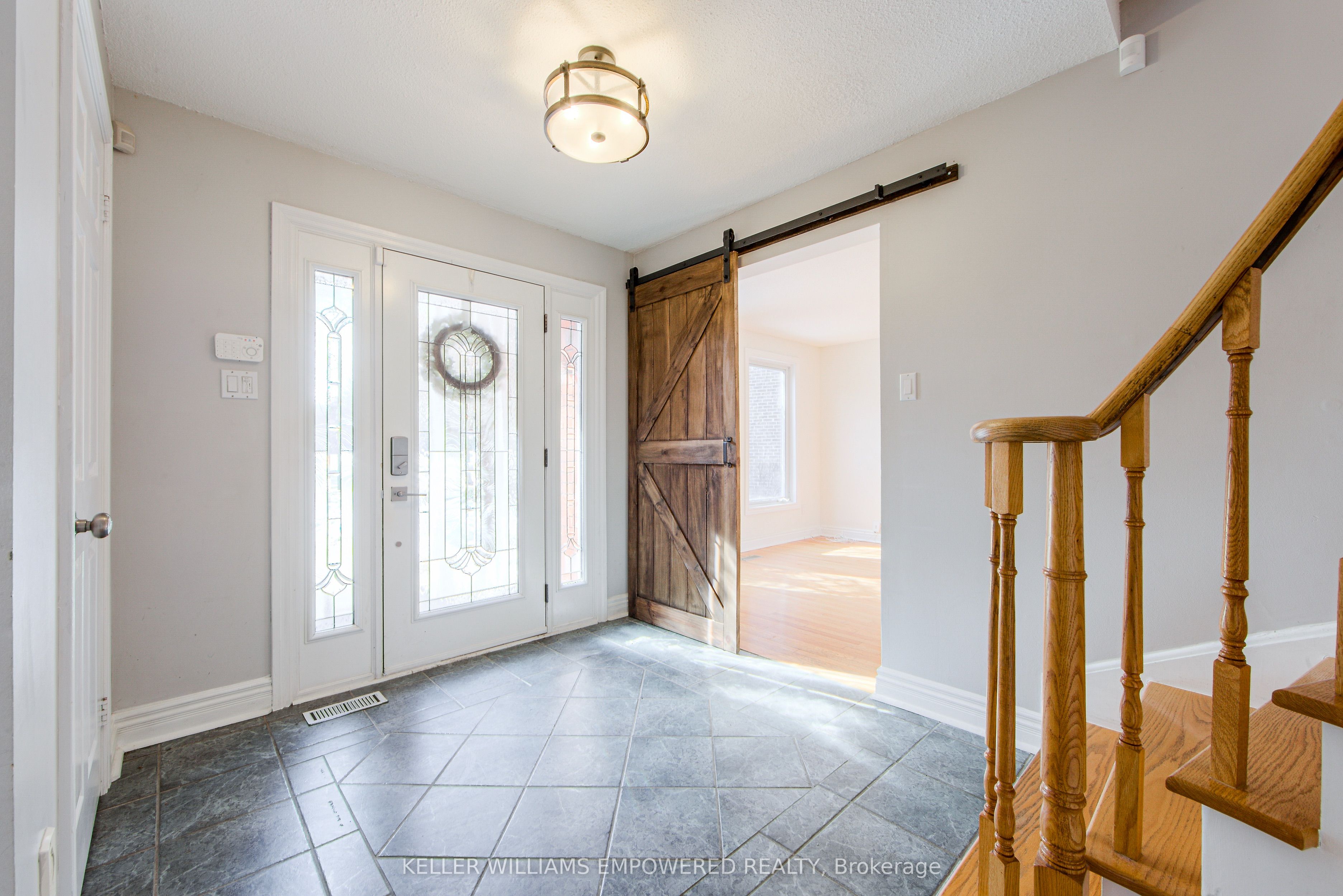 8 Grace Court Main, Caledon, ON L7E 3Z7 photo 4