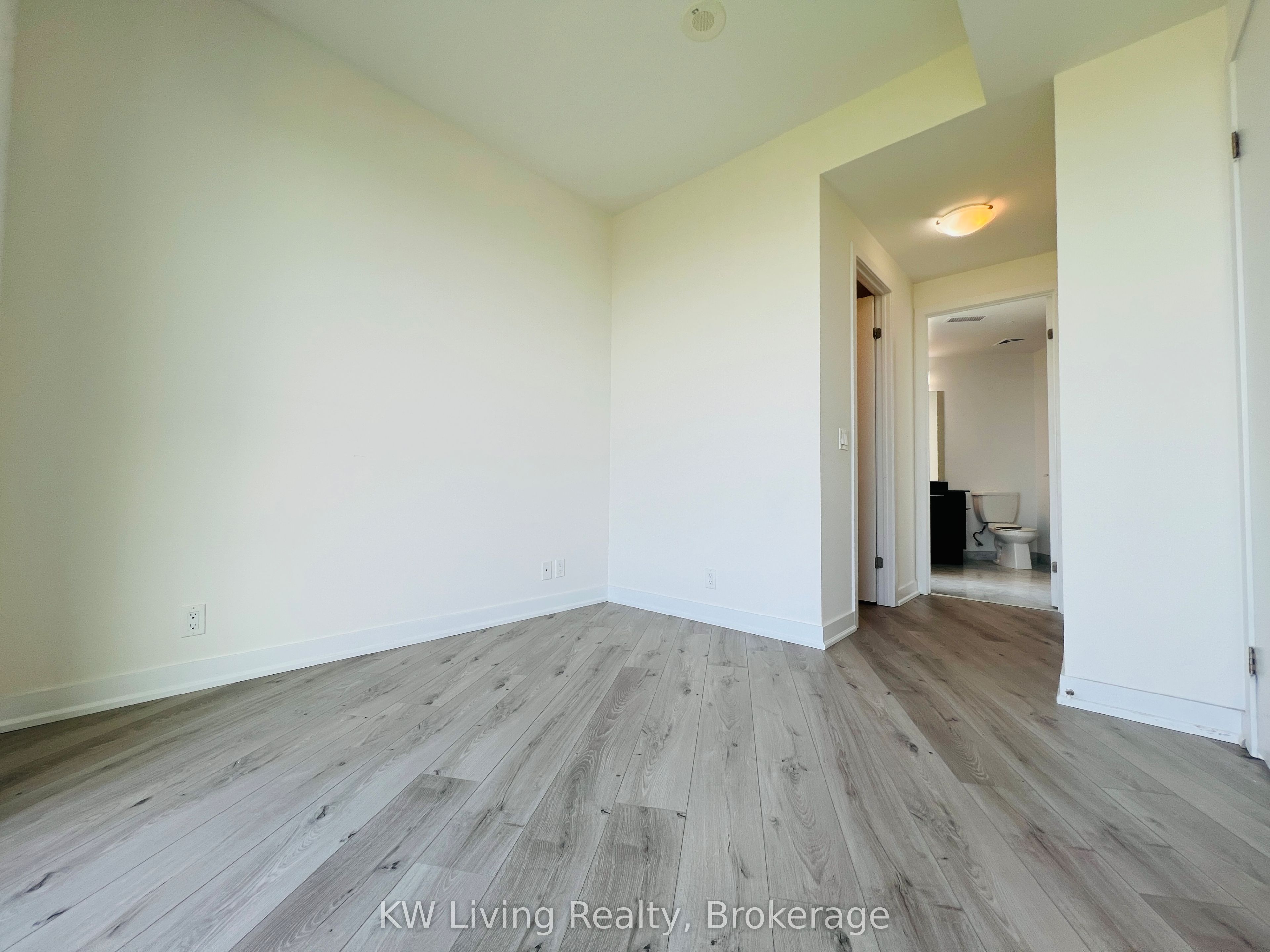 10 Park Lawn Road 4204, Toronto, ON M8V 0H9 photo 5