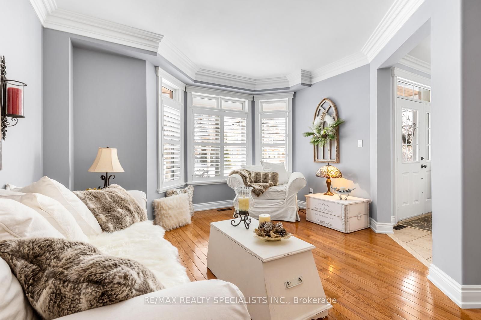 7076 Gillespie Lane, Mississauga, ON L5W 1E8 photo 4