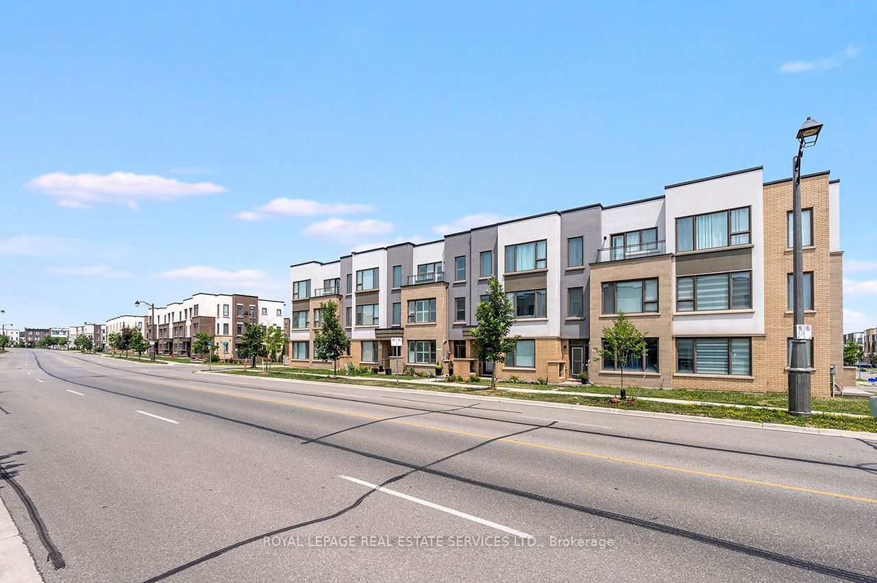 3041 Earnest Appelbe Boulevard, Oakville, ON L6H 0N8 photo 2