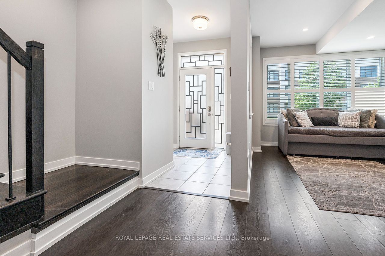 3041 Earnest Appelbe Boulevard, Oakville, ON L6H 0N8 photo 5