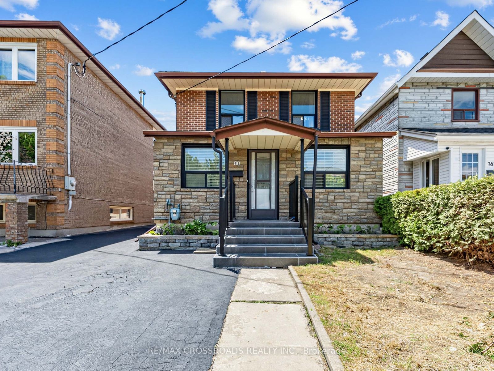 80 Gray Avenue, Toronto, ON M6N 4S8 photo 2