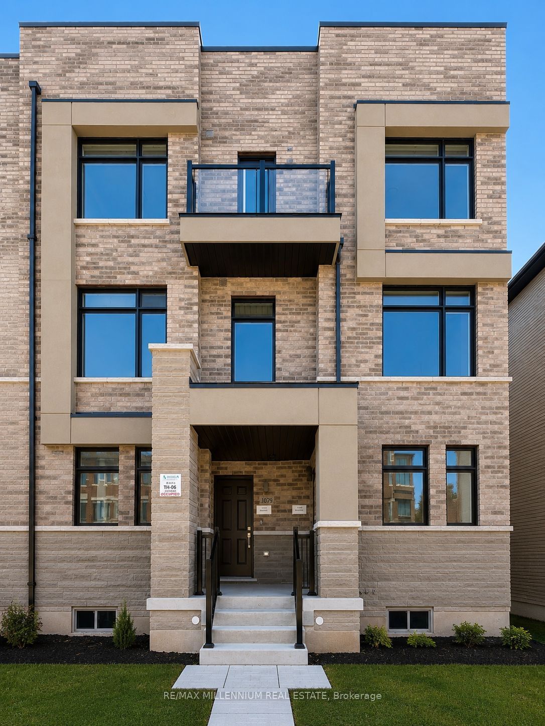 1079 Wheat Boom Drive 1, Oakville, ON L6H 7H5