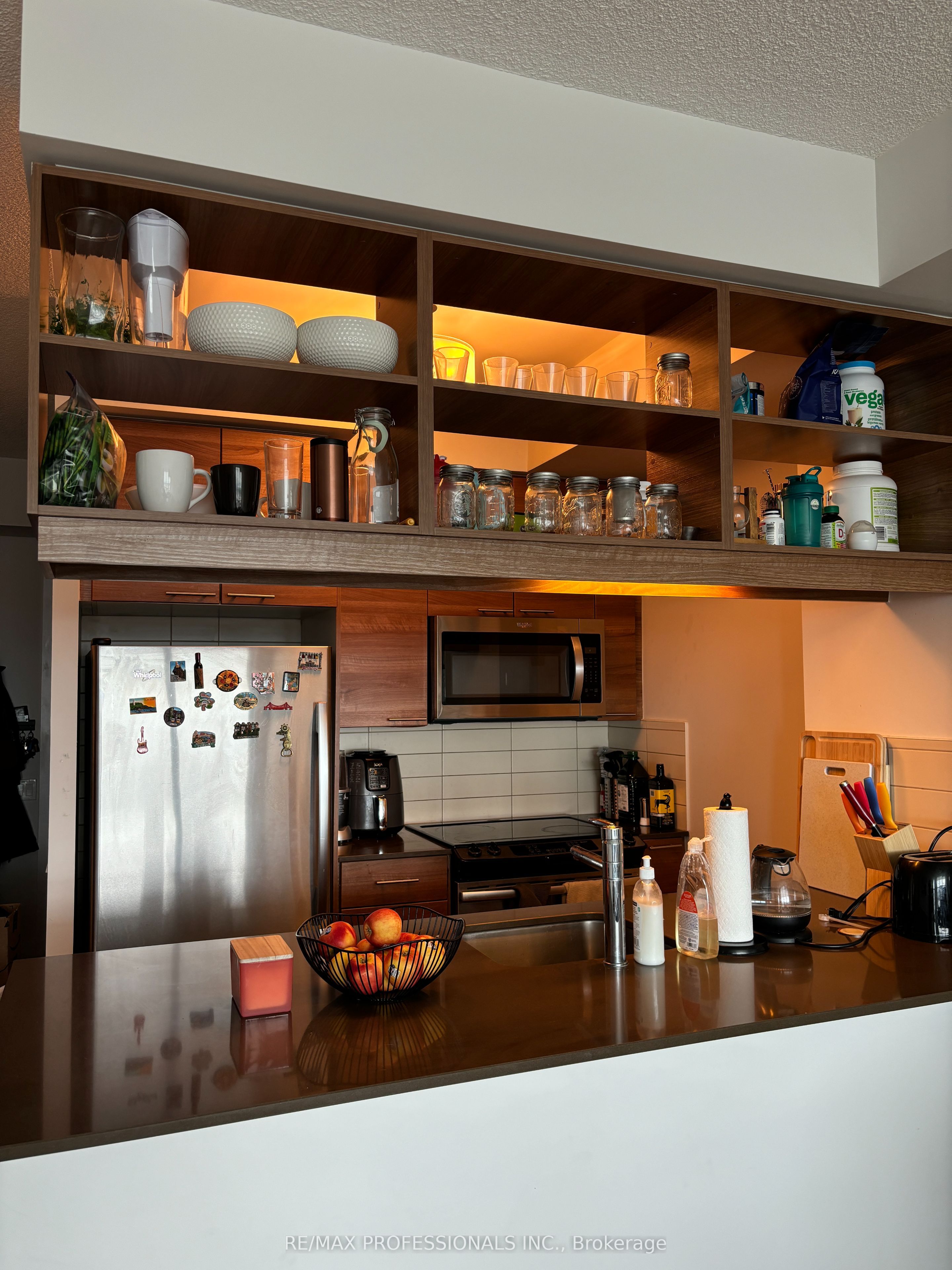 15 Viking Lane 3510, Toronto, ON M9B 0A4 photo 2