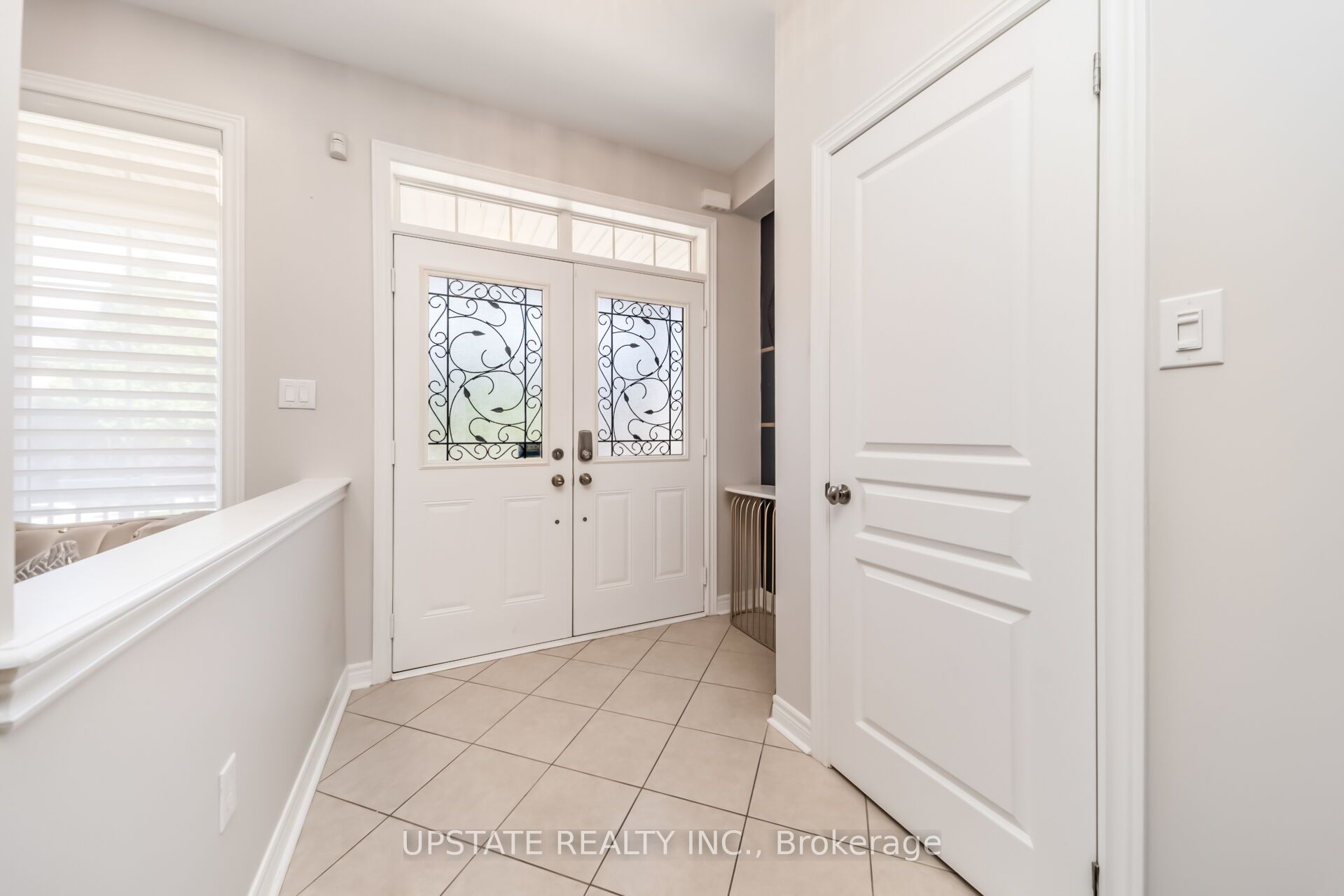 150 Lloyd Sanderson Drive, Brampton, ON L6Y 0Z9 photo 4