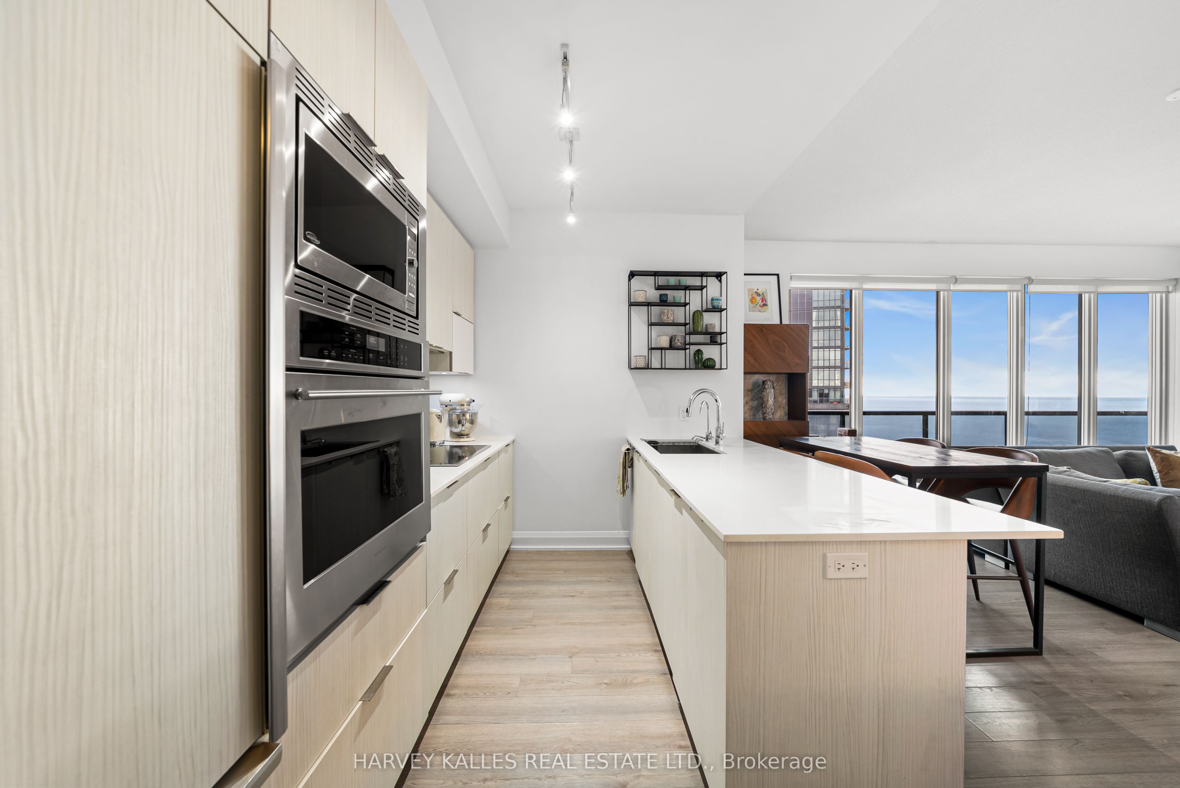 56 Annie Craig Drive 2703, Toronto, ON M8V 0C8 photo 3