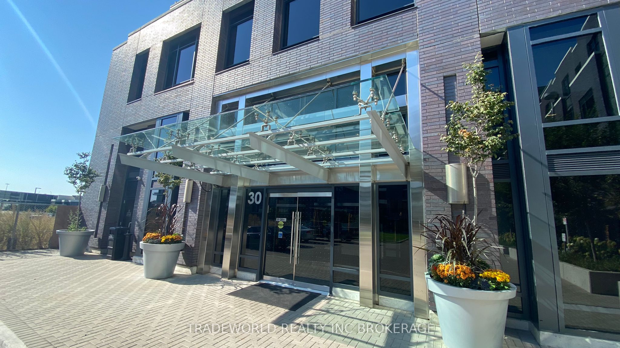 30 Gibbs Road 1201, Toronto, ON M9B 0E4 photo 2
