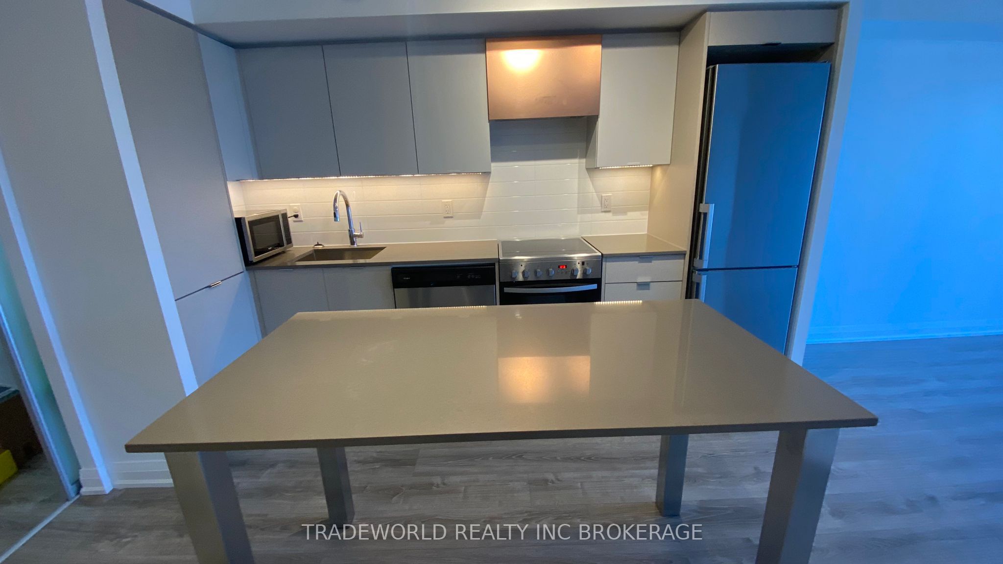 30 Gibbs Road 1201, Toronto, ON M9B 0E4 photo 5