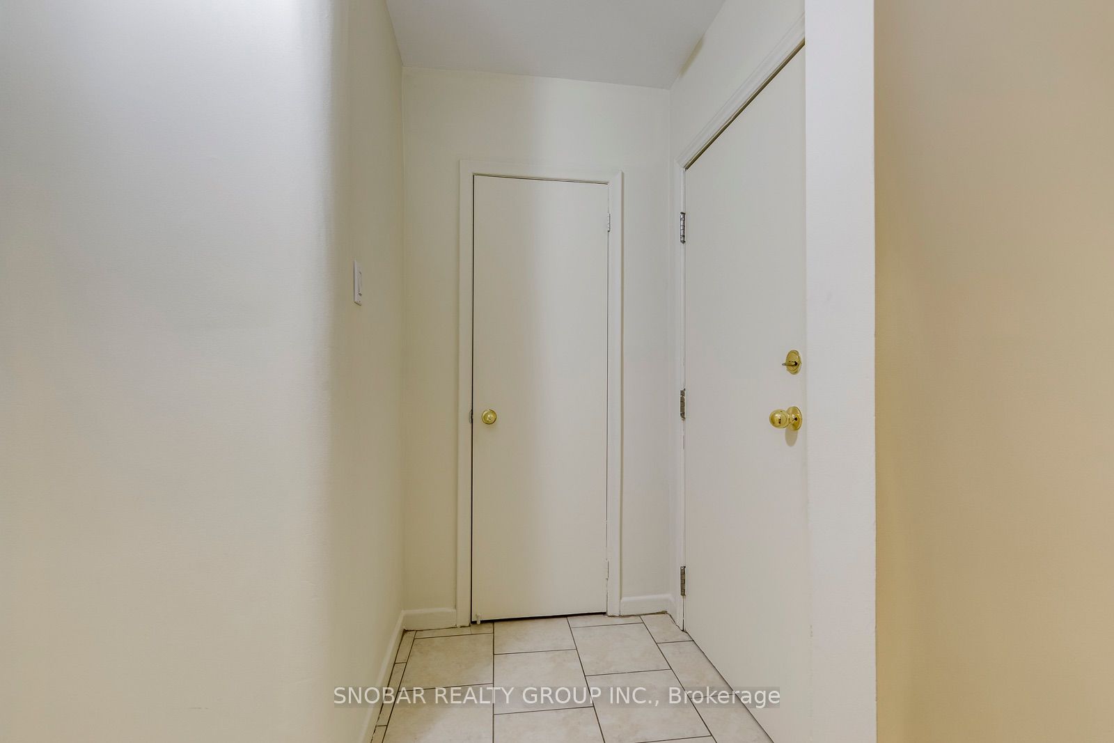 150 Portland Street #3, Toronto, ON M8Y 1B2 photo 3