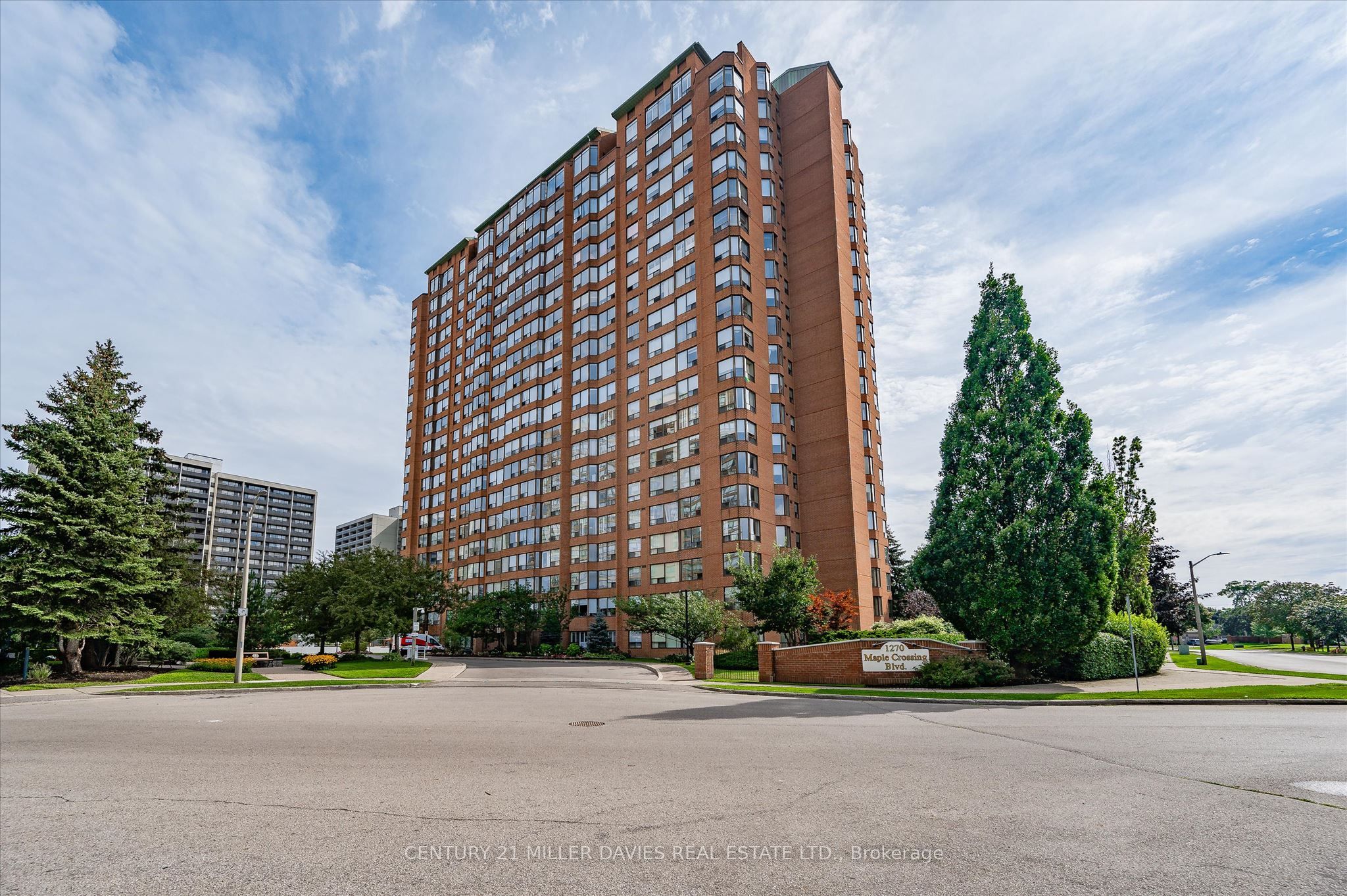 1270 Maple Crossing Boulevard 808, Burlington, ON L7S 2J3 photo 4