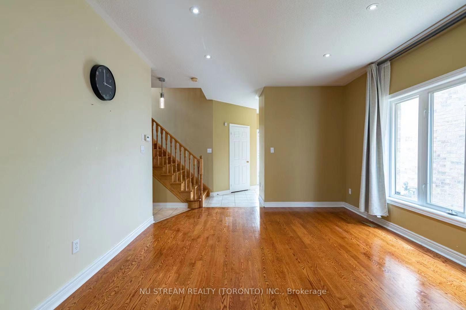 5139 Oscar Peterson Boulevard, Mississauga, ON L5M 7W4 photo 3