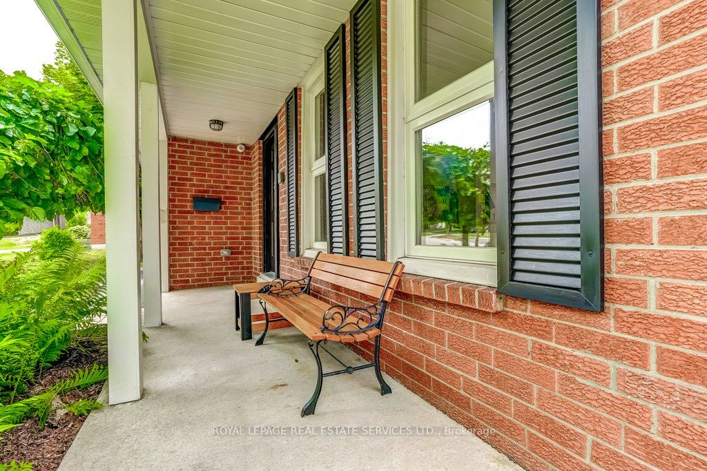 3076 Redstart Drive, Mississauga, ON L5L 2N3 photo 4