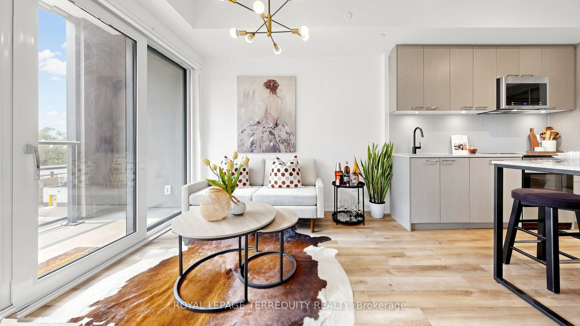 1808 St Clair Avenue W 510, Toronto, ON M6N 0C1 photo 5