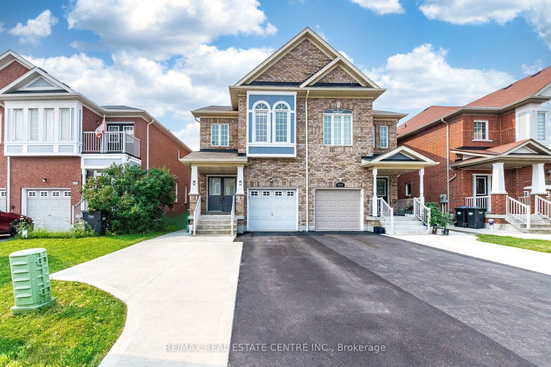 4718 Alana Glen Drive, Mississauga, ON L5V 0C3 photo 2