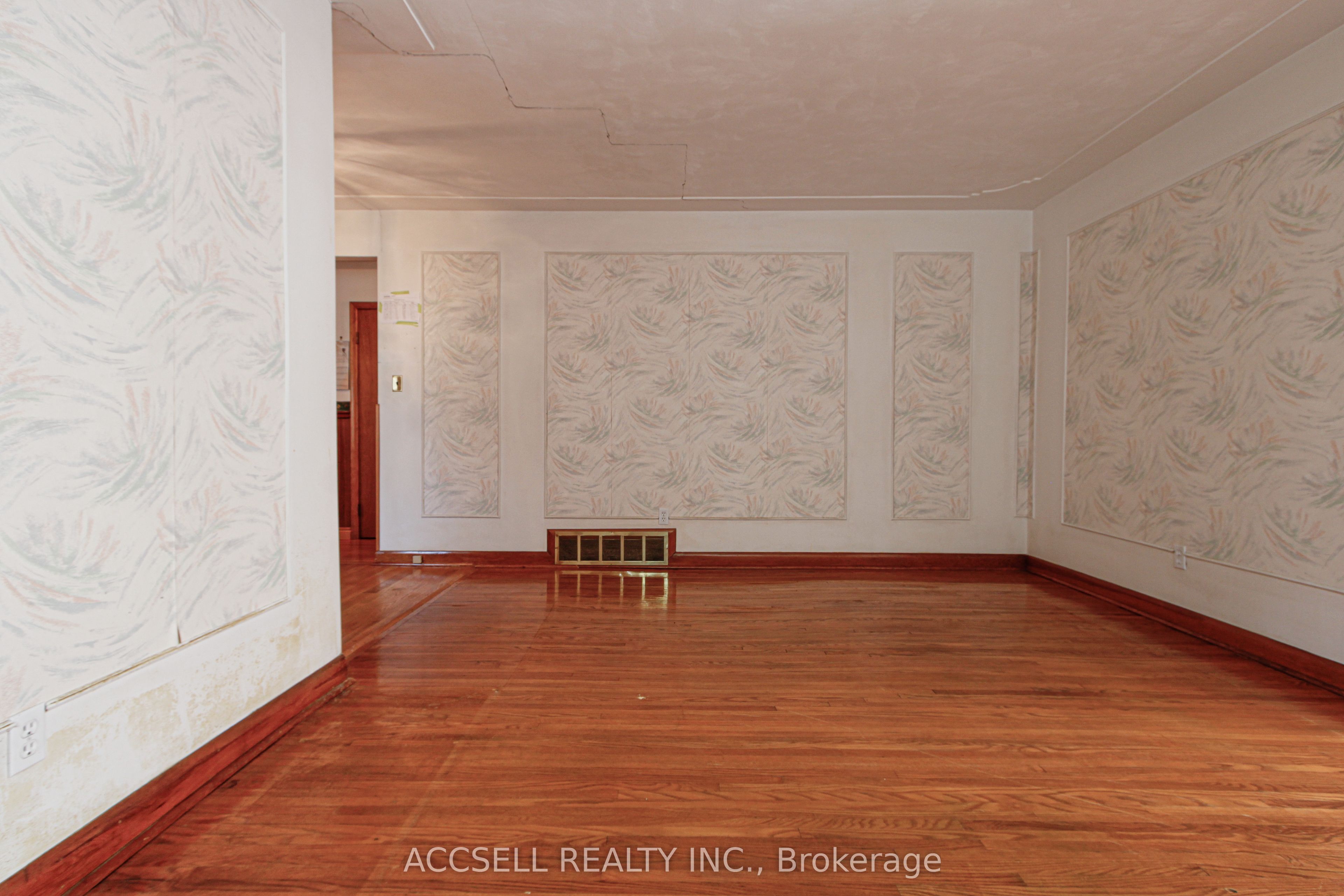 1358 Sedgewick Crescent, Oakville, ON L6L 1X8 photo 3