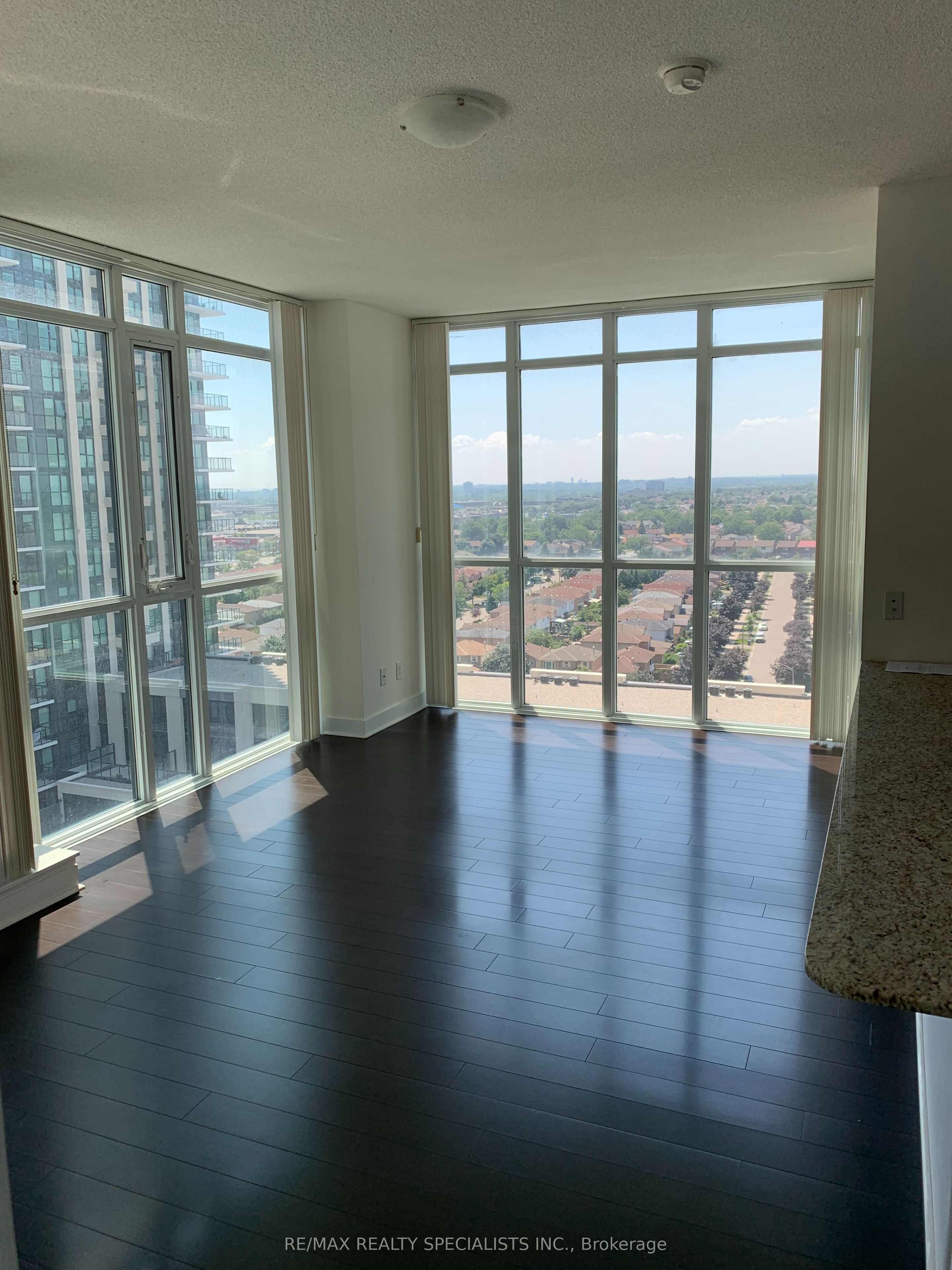 4099 Brickstone Mews 1203, Mississauga, ON L5B 0G2 photo 2