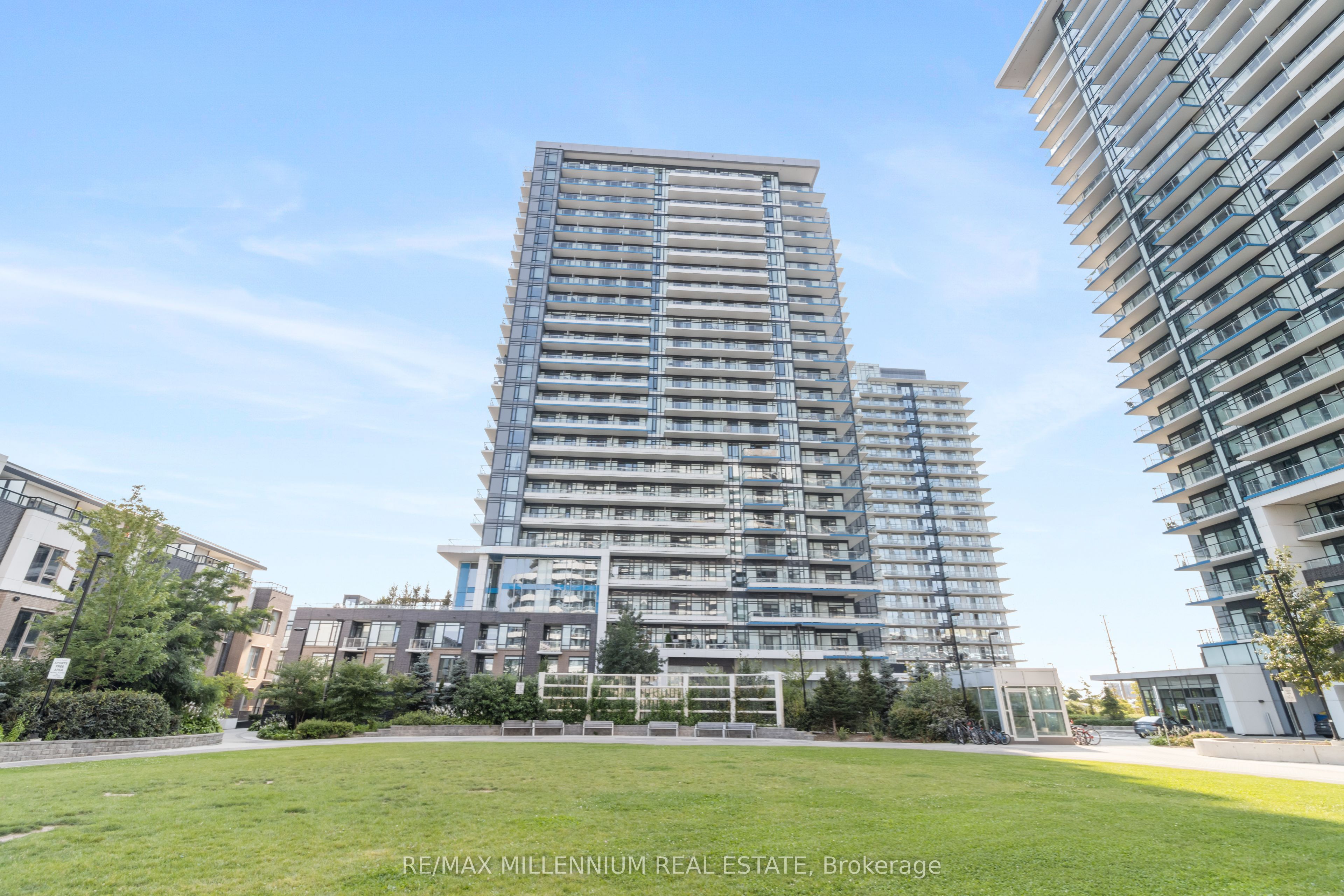 2560 Eglinton W Avenue 609, Mississauga, ON L5M 0Y3 photo 4
