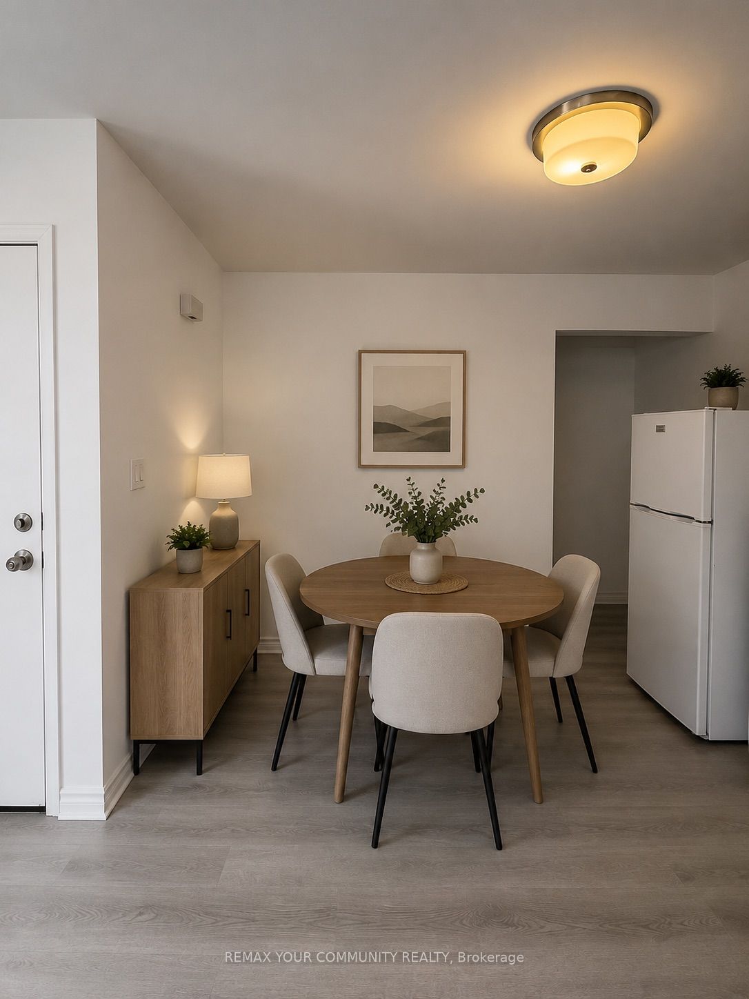 127 Morrison Avenue 2nd Floor, Toronto, ON M6E 1M5