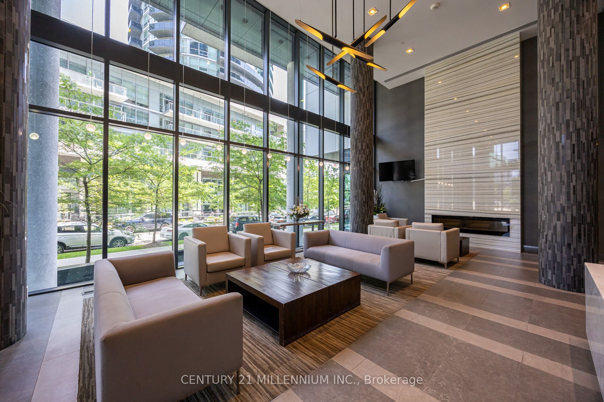39 Annie Craig Drive 1018, Toronto, ON M8V 0H1 photo 5