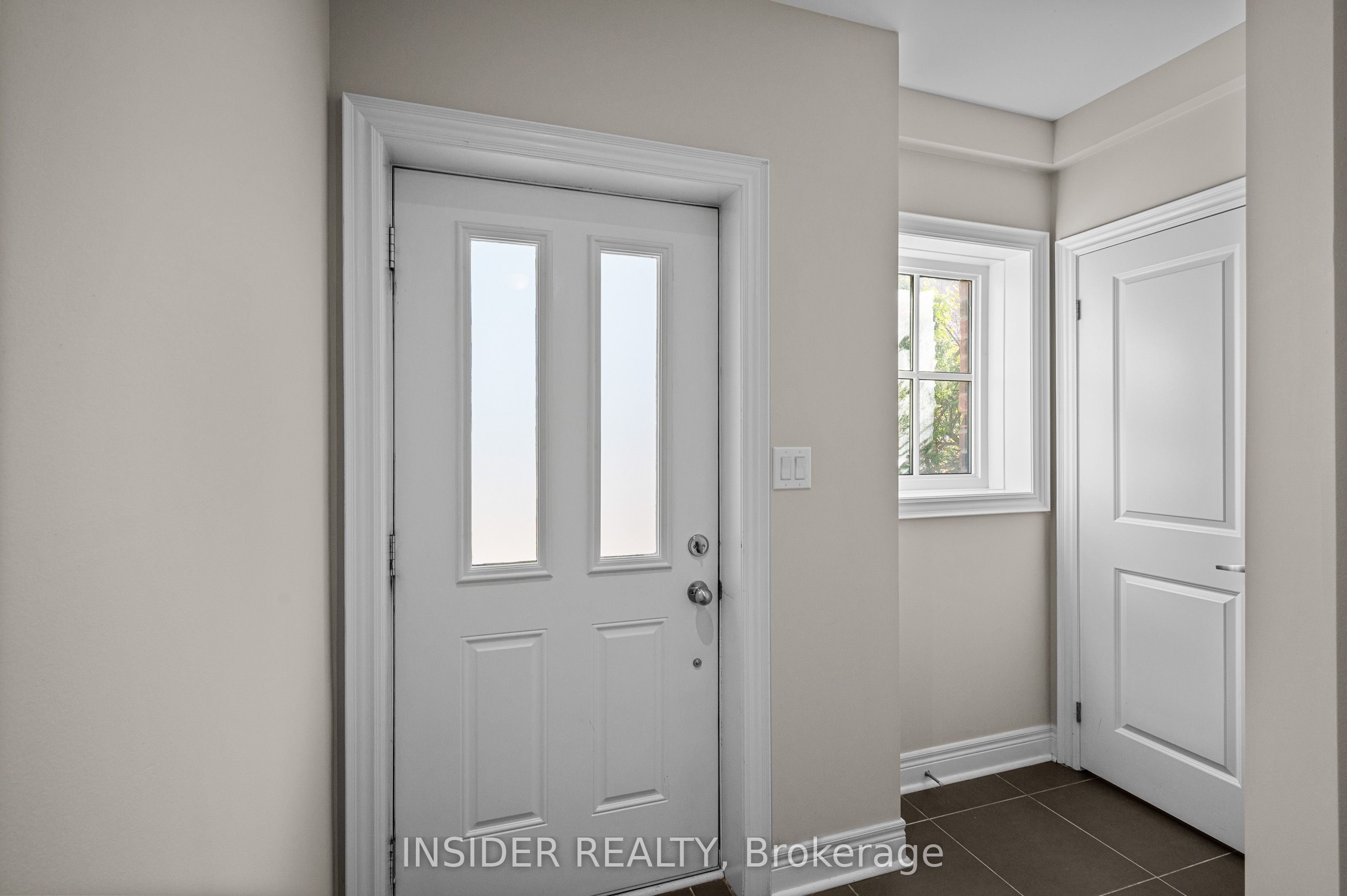 1812 E Burnhamthorpe Road E 90, Mississauga, ON L4X 0A3 photo 4
