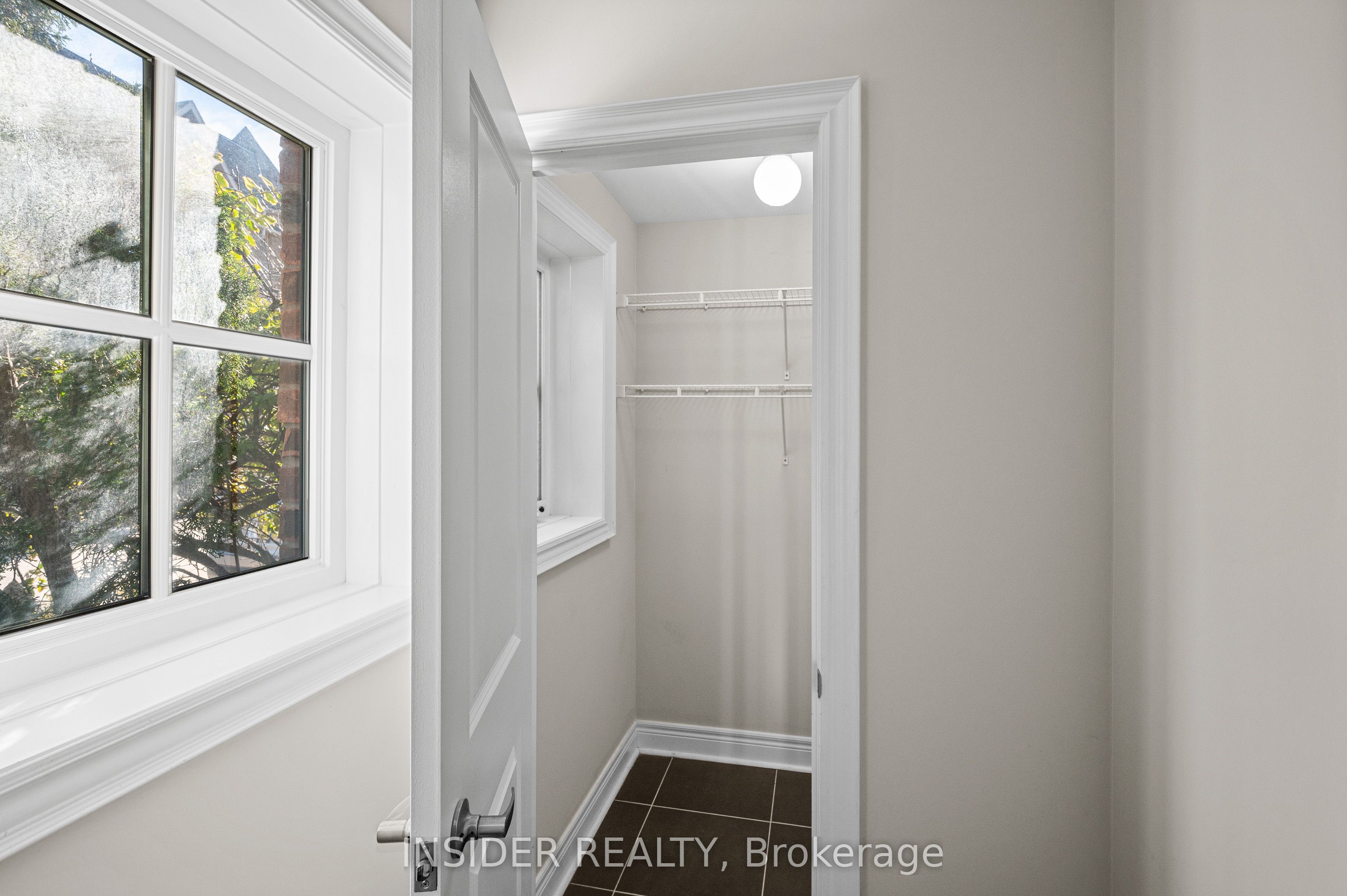 1812 E Burnhamthorpe Road E 90, Mississauga, ON L4X 0A3 photo 5
