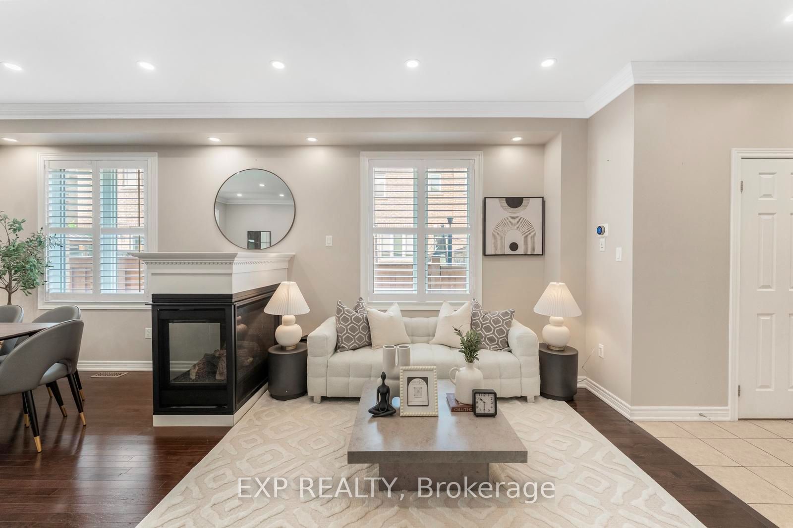 717 Megson Terrace, Milton, ON L9T 8K5 photo 2