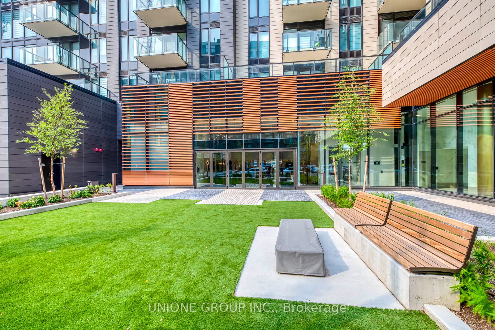 1415 Dundas Street E 1204, Oakville, ON L6H 8A3 photo 2
