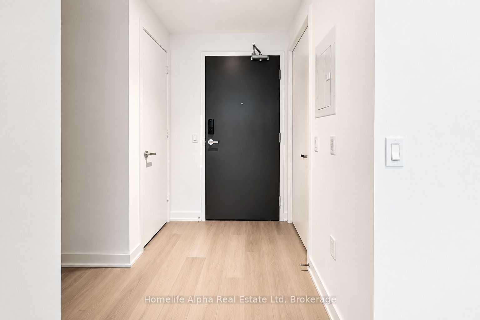 448 Burnhamthorpe Road NW 6209, Mississauga, ON L5B 0R4 photo 3