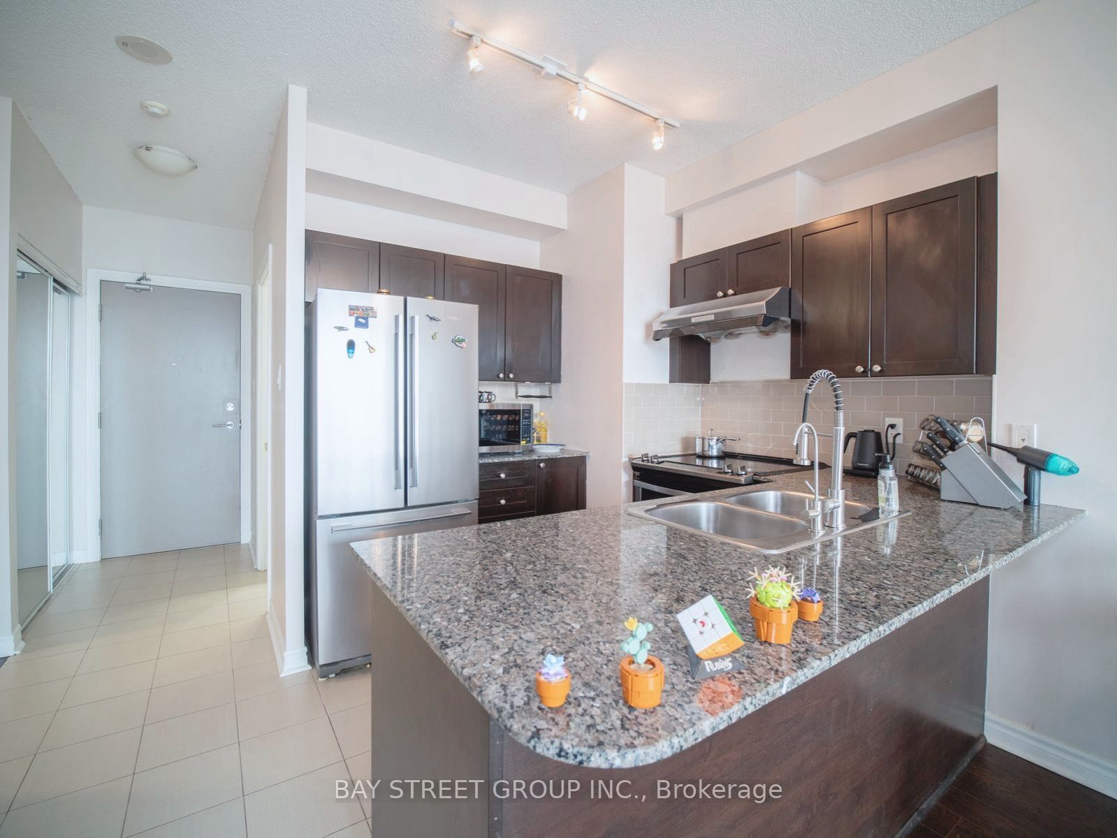 3525 Kariya Drive 307, Mississauga, ON L5B 0C2 photo 5