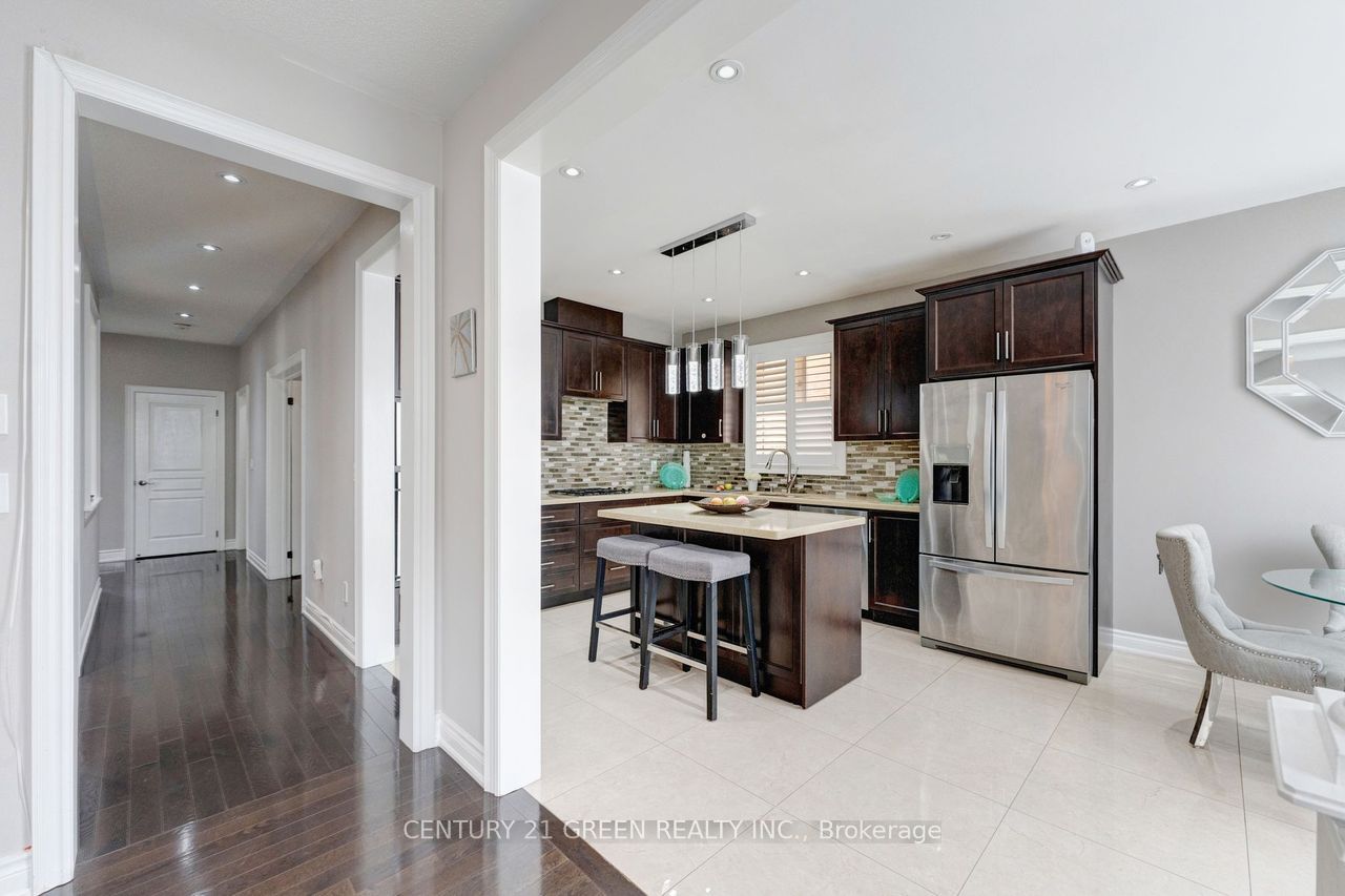 3 Lisson Crescent, Brampton, ON L6X 5H8 photo 3
