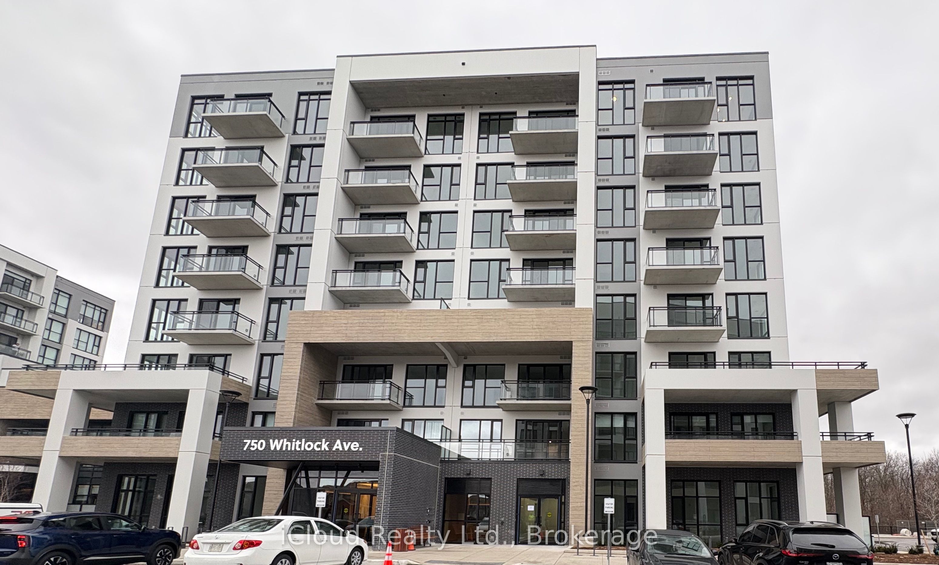 740 Whitlock Avenue 307, Milton, ON L9E 2B6