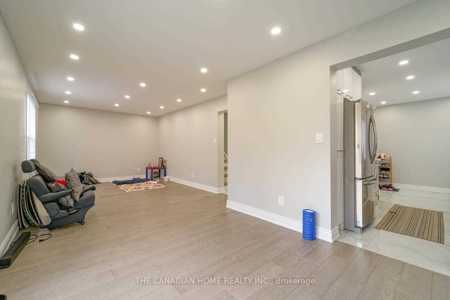 64 Somerset Drive, Brampton, ON L6Z 1C5 photo 5