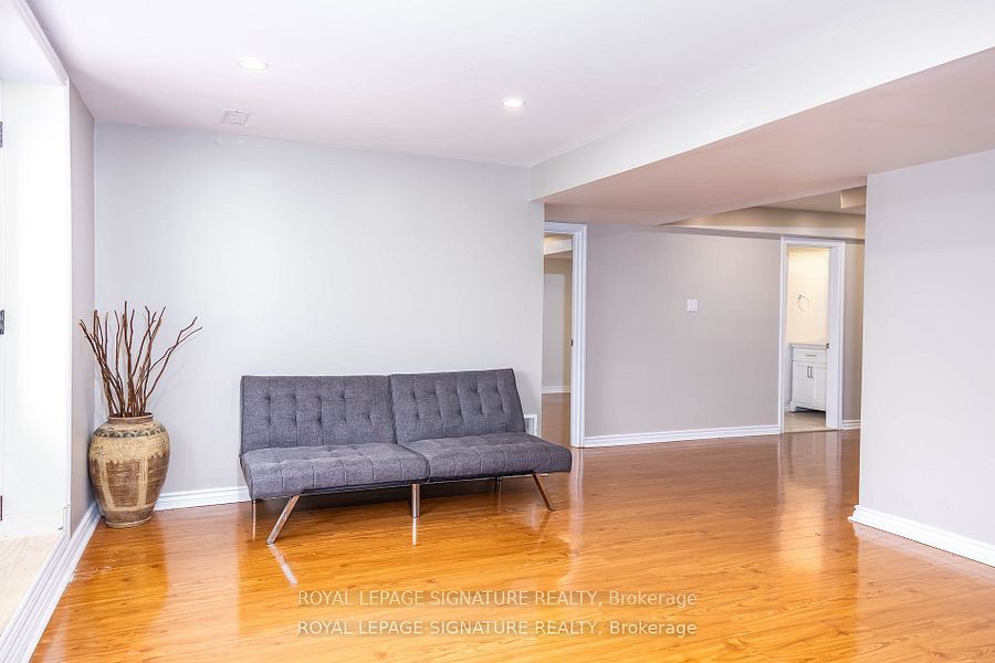11 Celestial Court Lower, Brampton, ON L7A 3R8 photo 3