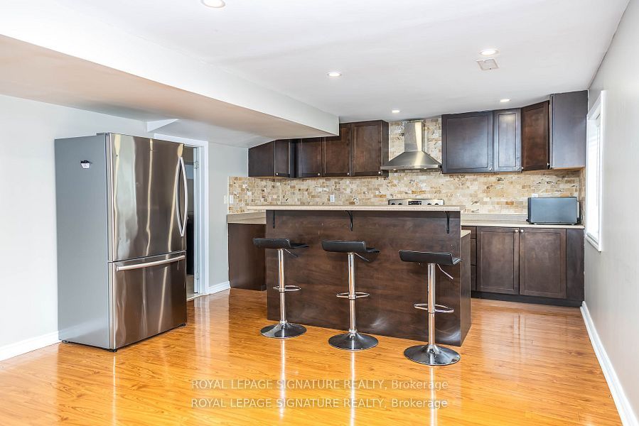 11 Celestial Court Lower, Brampton, ON L7A 3R8 photo 5