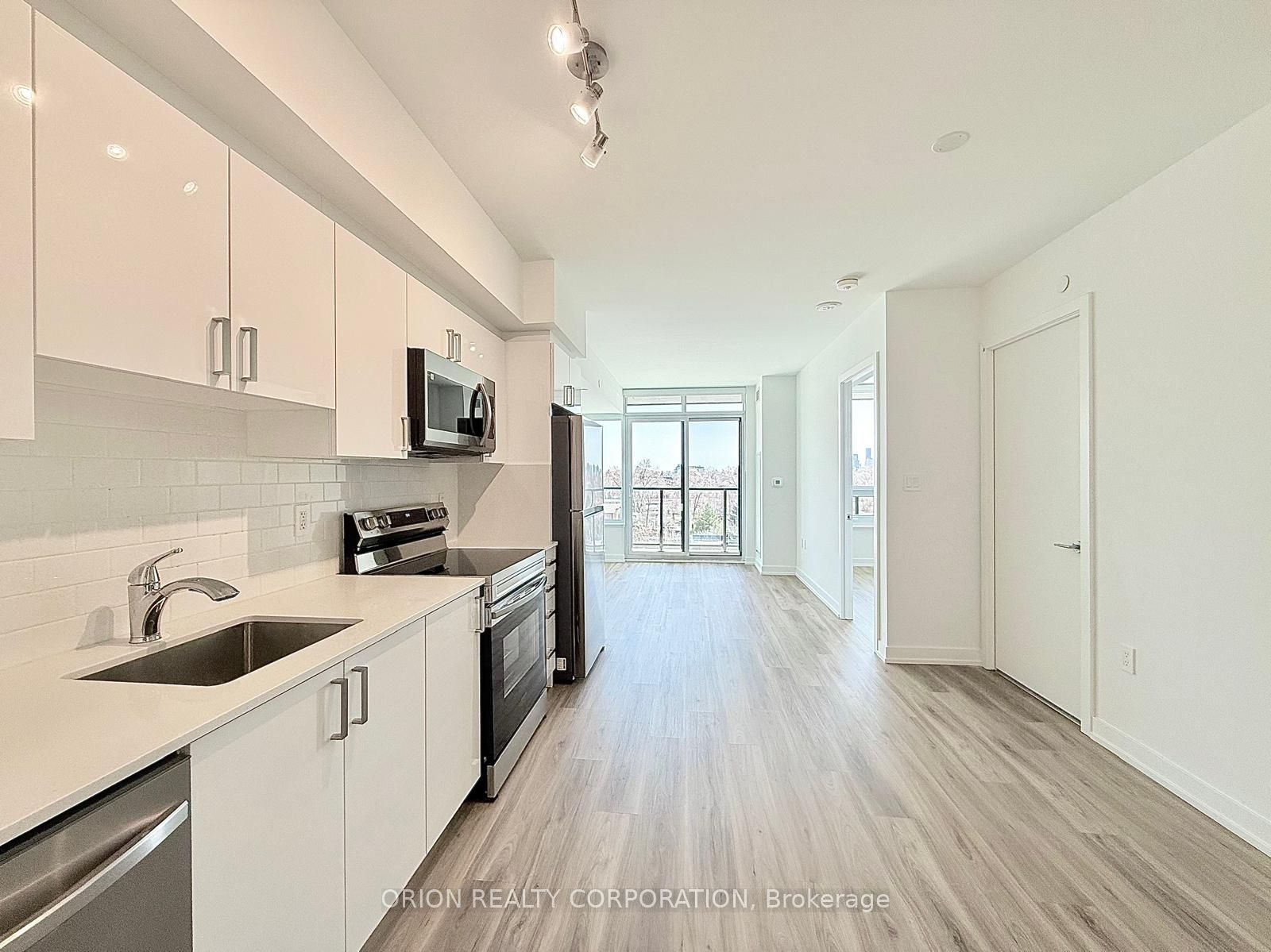 556 Marlee Avenue 614, Toronto, ON M6B 0B1 photo 4