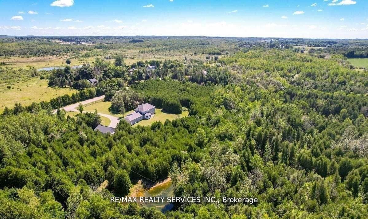 20040 Kennedy Road, Caledon, ON L7K 1Y3 photo 2