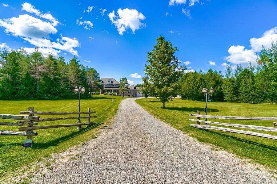 20040 Kennedy Road, Caledon, ON L7K 1Y3 photo 4