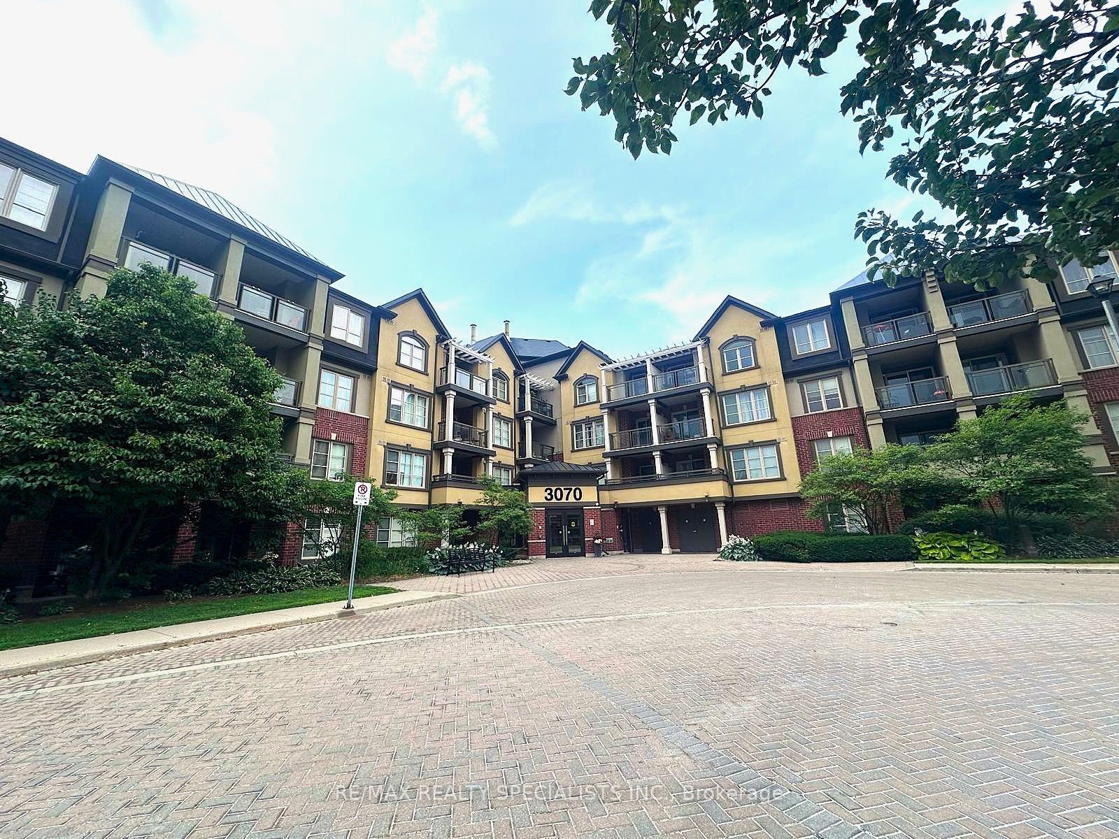 3070 Rotary Way 319, Burlington, ON L7M 0H1 photo 2