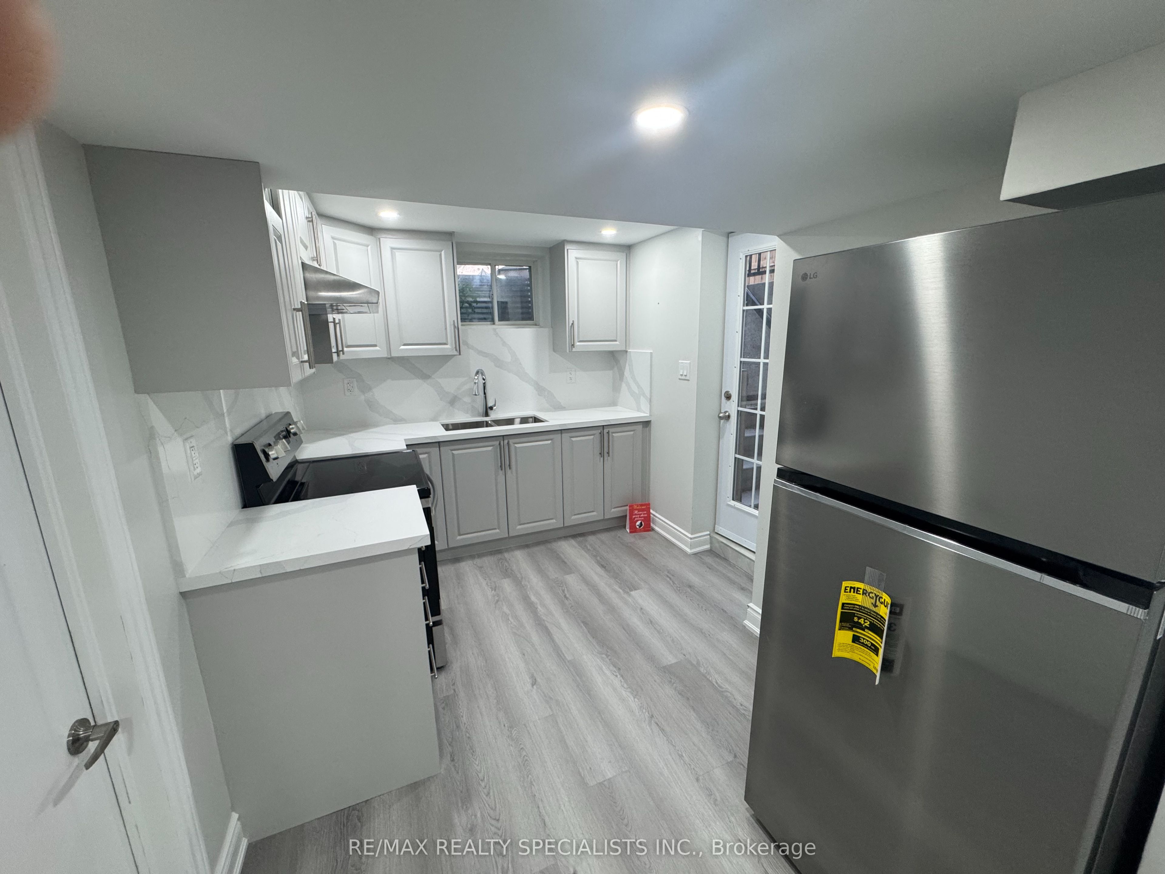 20 Elderberry Street (Basement), Caledon, ON L7C 4N8 photo 2