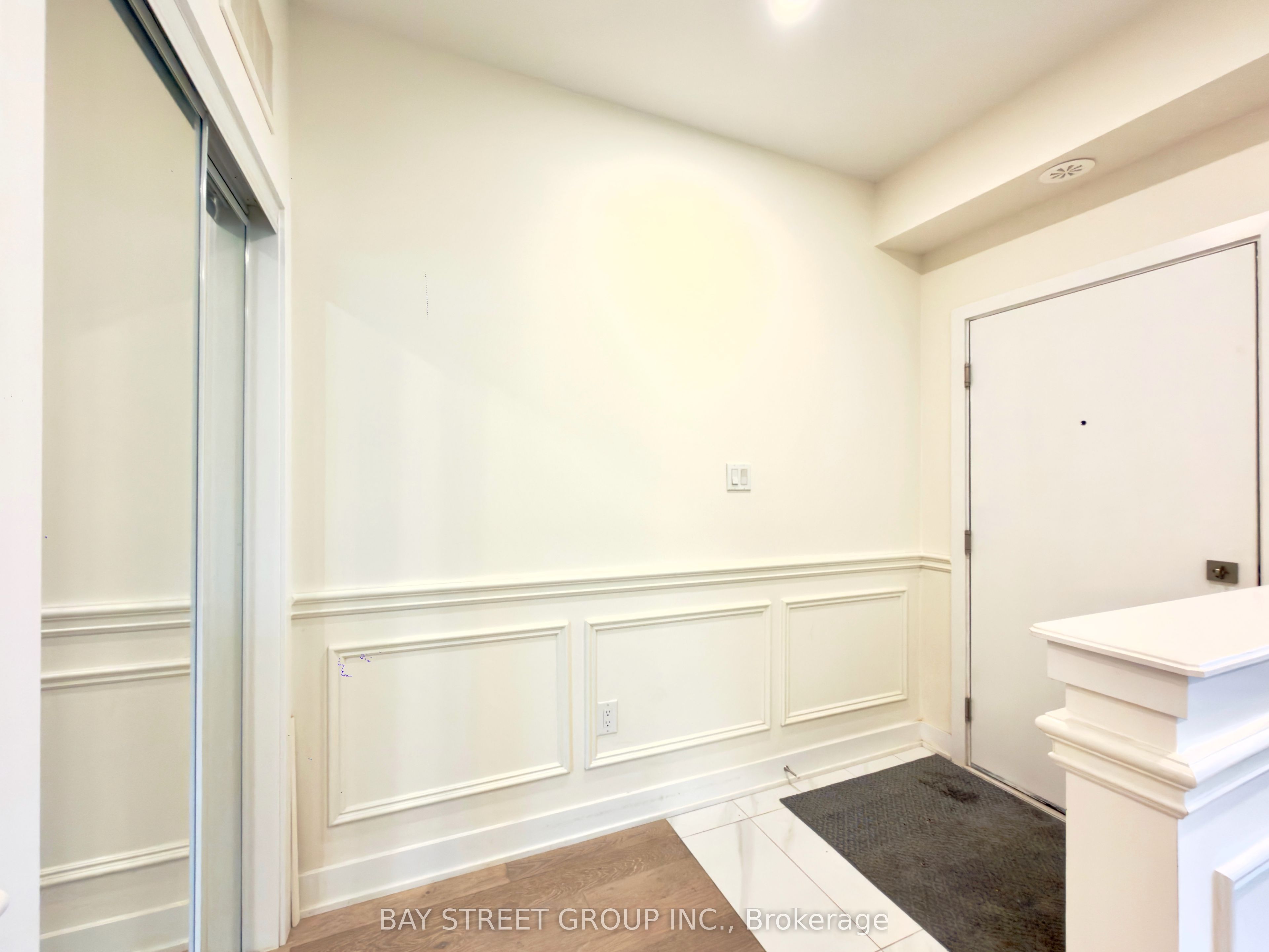 26 William Duncan Road, Toronto, ON M3K 0C7 photo 3